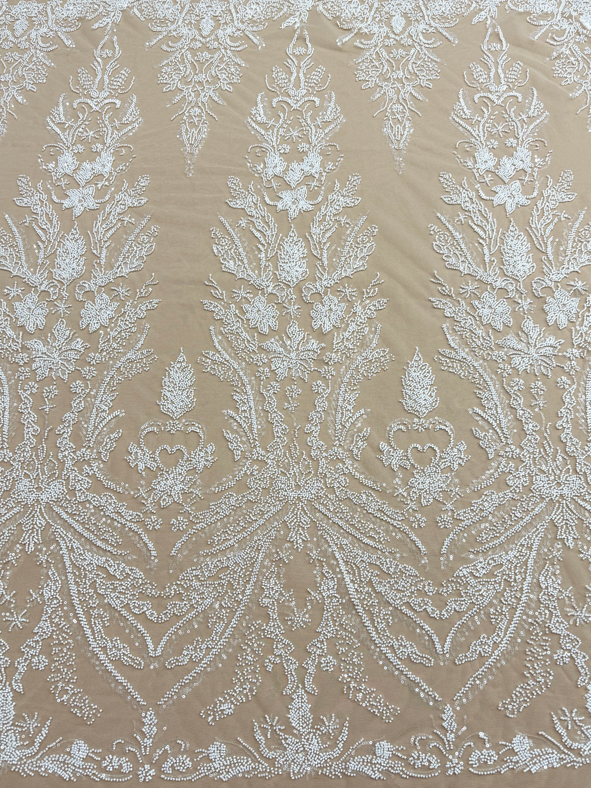 Dantela Couture Ivory pe Tulle Nude cu Model Floral, cu Margele si Paiete