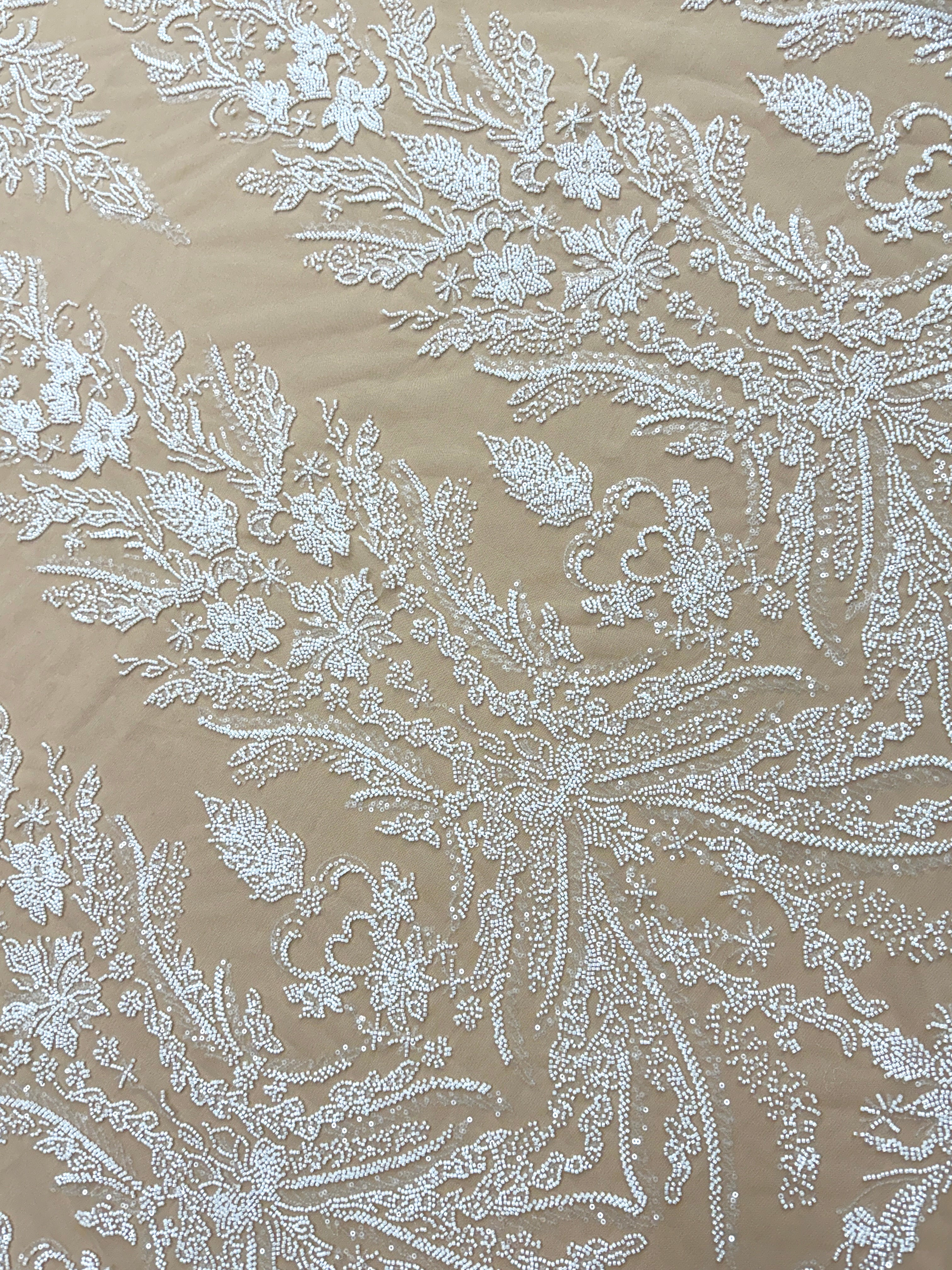 Dantela Couture Ivory pe Tulle Nude cu Model Floral, cu Margele si Paiete