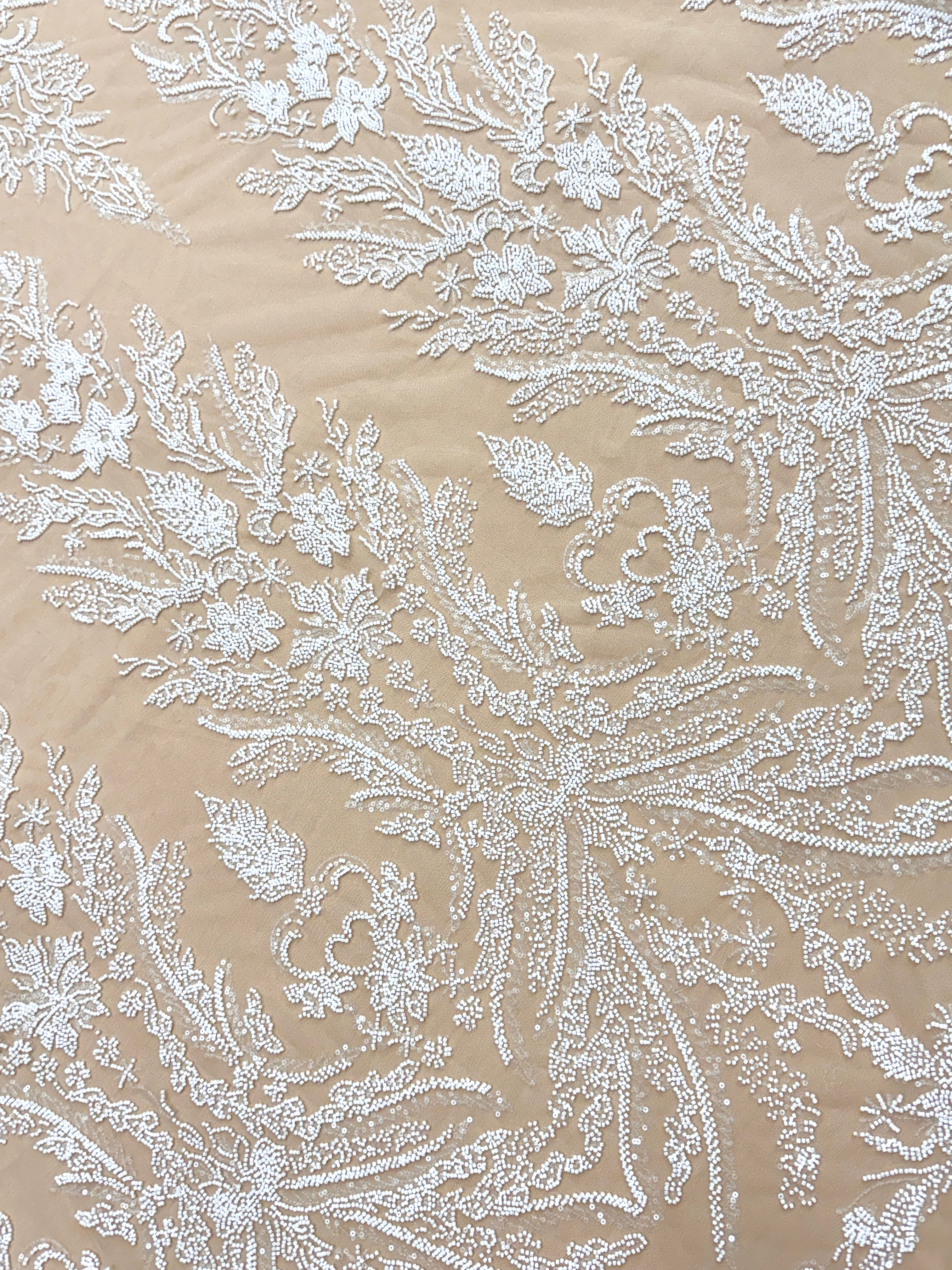 Dantela Couture Ivory pe Tulle Nude cu Model Floral, cu Margele si Paiete