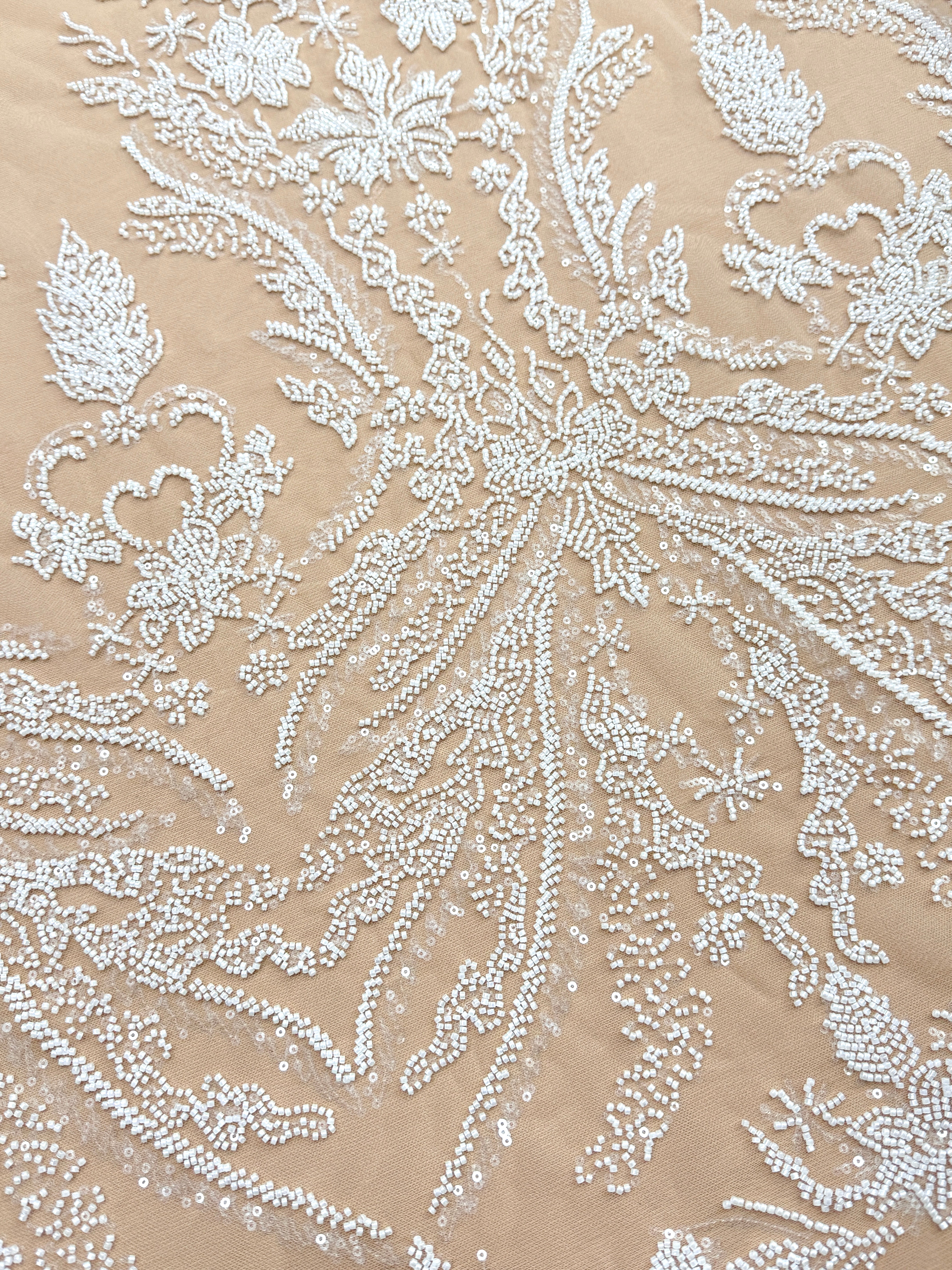 Dantela Couture Ivory pe Tulle Nude cu Model Floral, cu Margele si Paiete