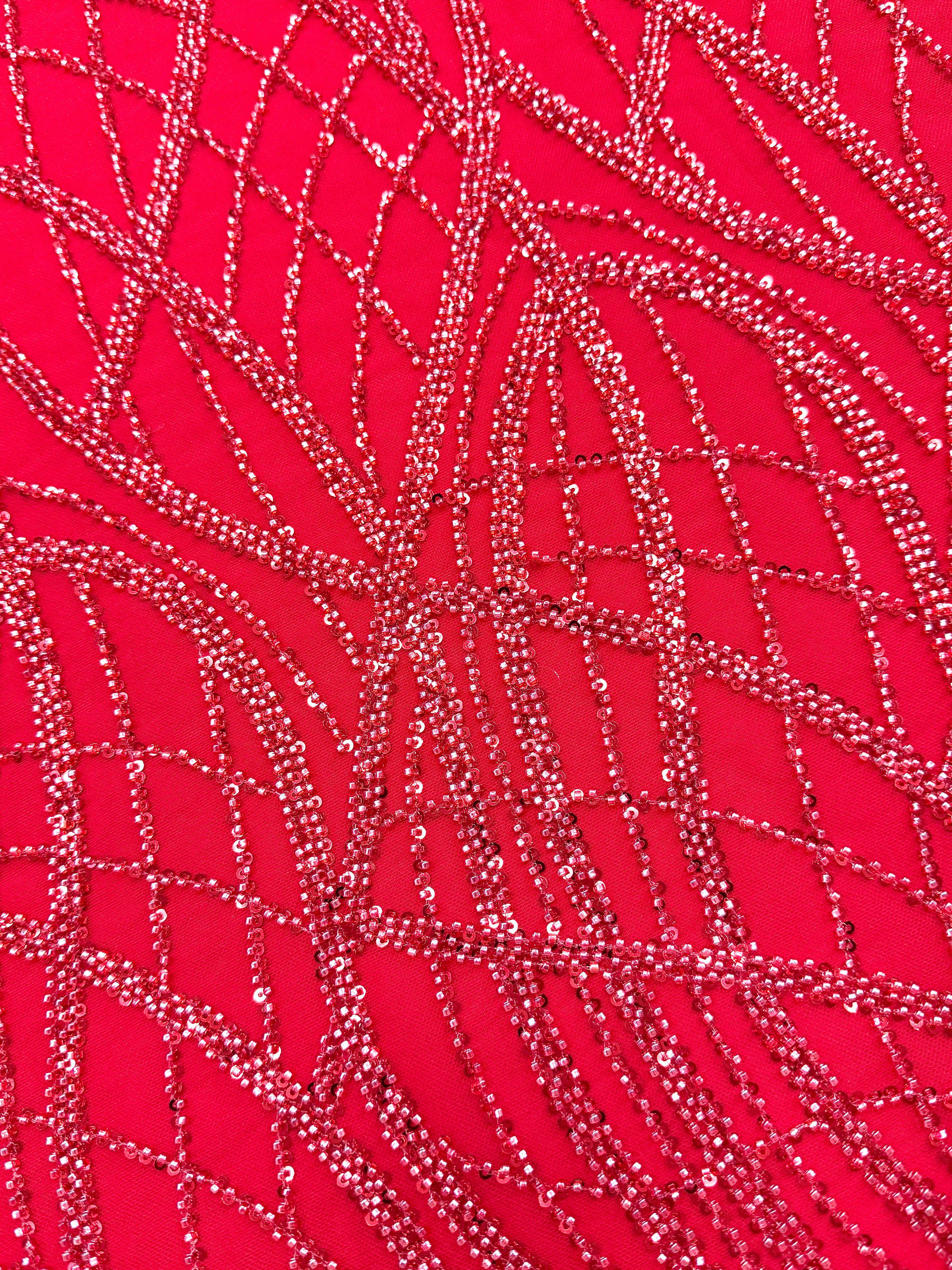 Dantela Couture Rosie cu Model Liniar, cu Margele si Paiete