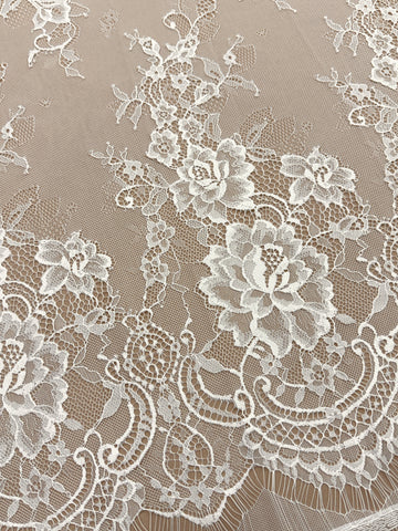Dantela Chantilly Ivory - Cupon 3 m