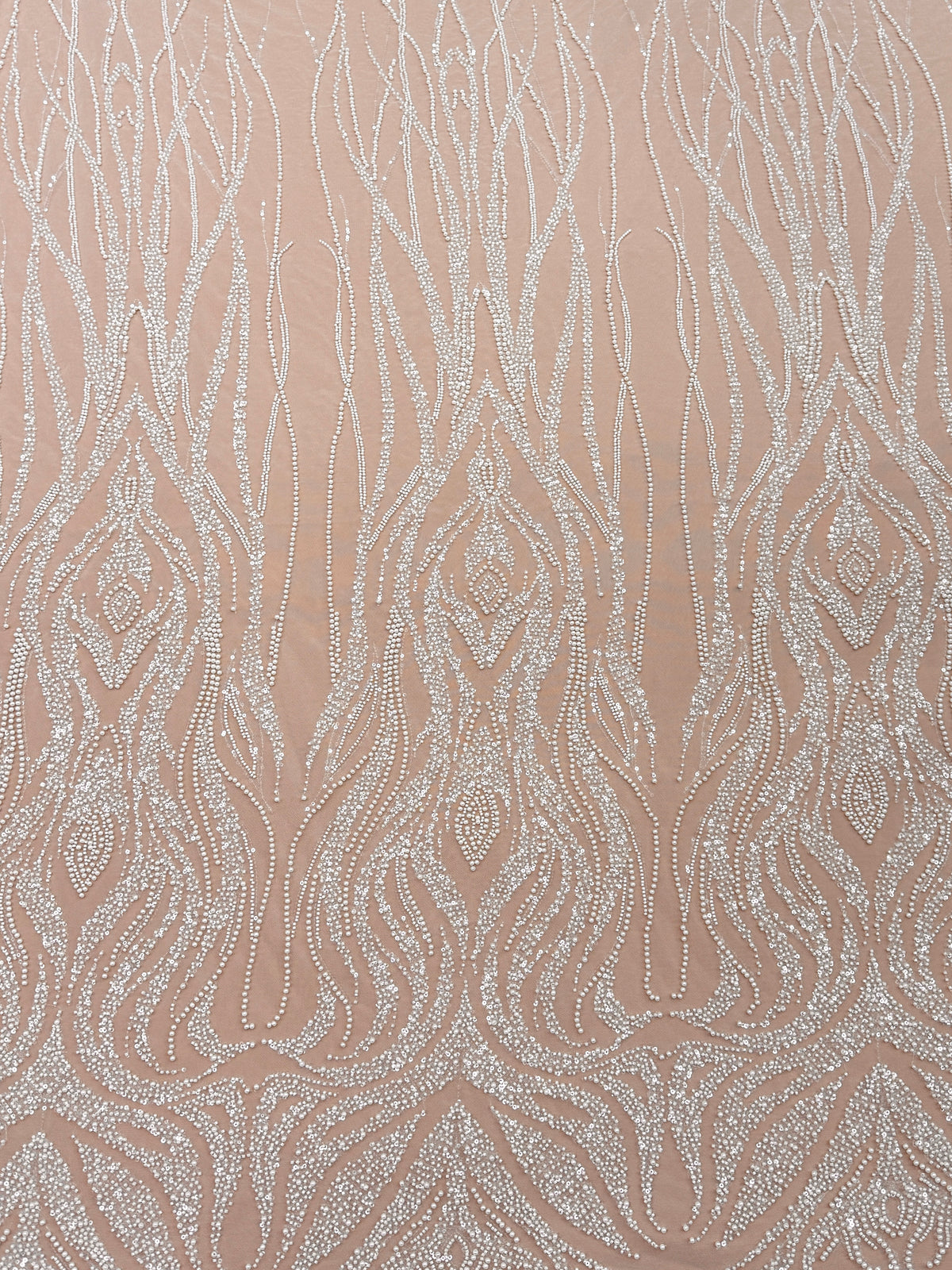 Dantela Ivory cu Model Geometric, cu Perle, Margele si Paiete