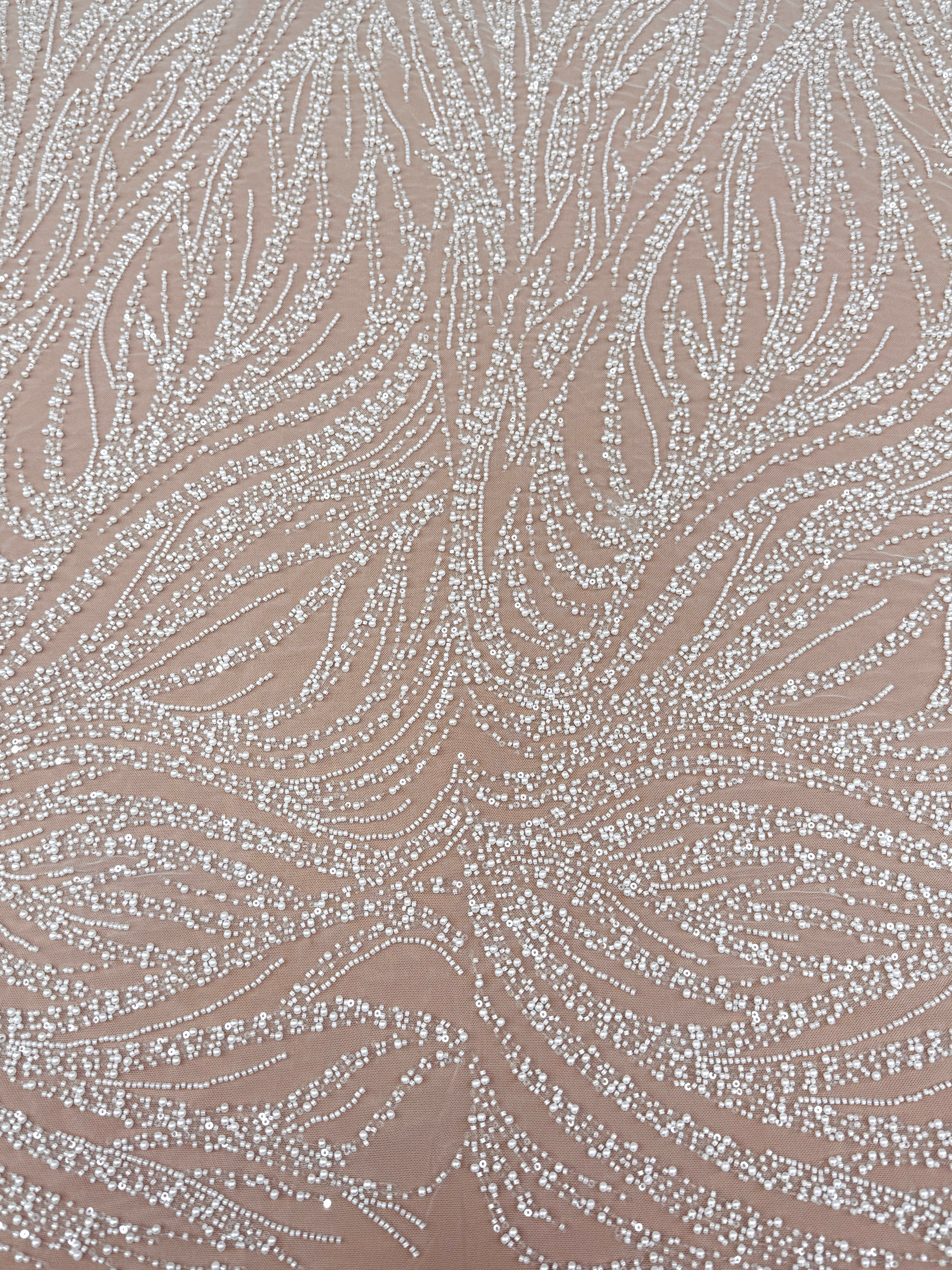 Dantela Ivory cu Model Geometric, cu Perle, Margele si Paiete