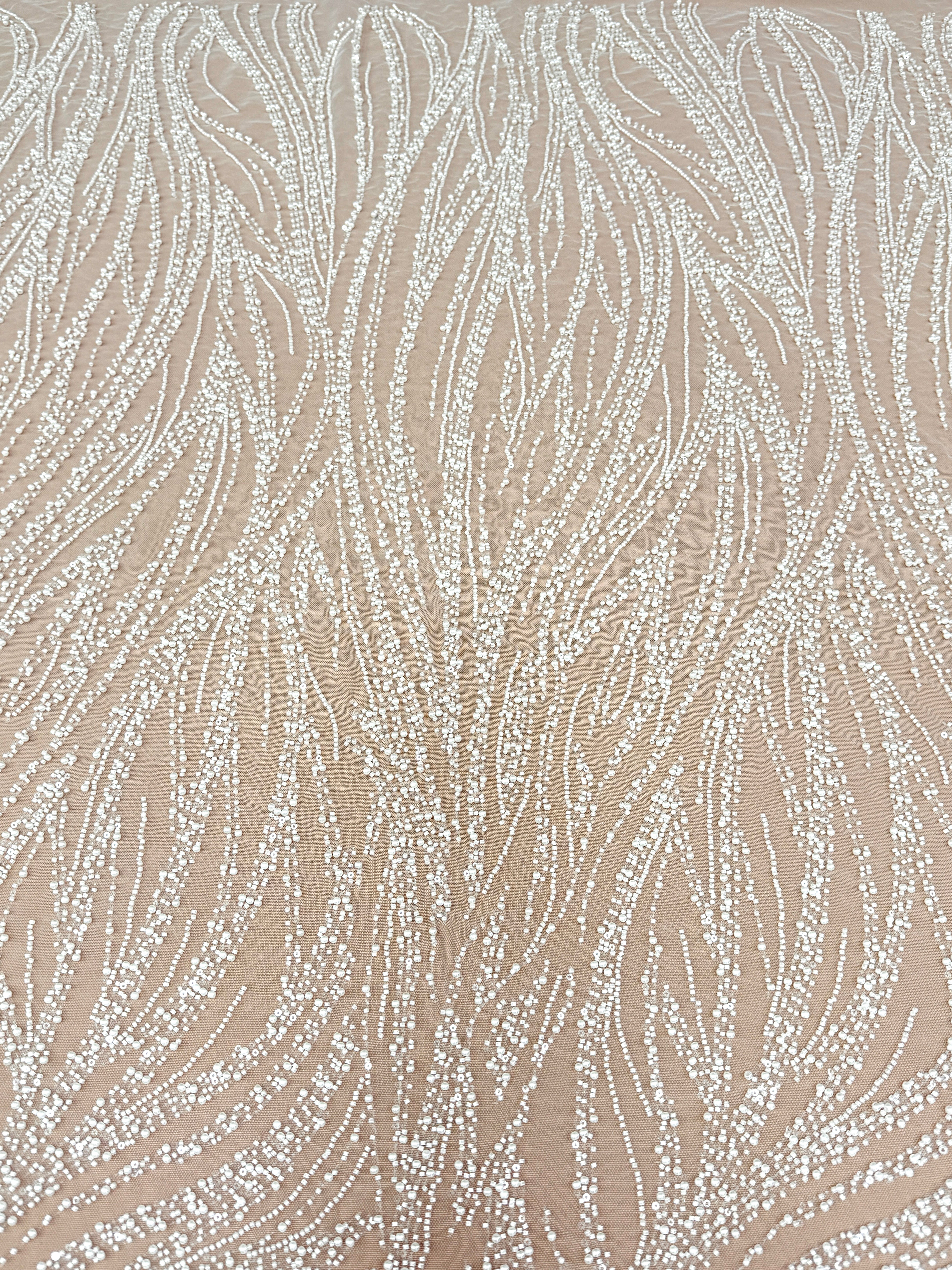 Dantela Ivory cu Model Geometric, cu Perle, Margele si Paiete