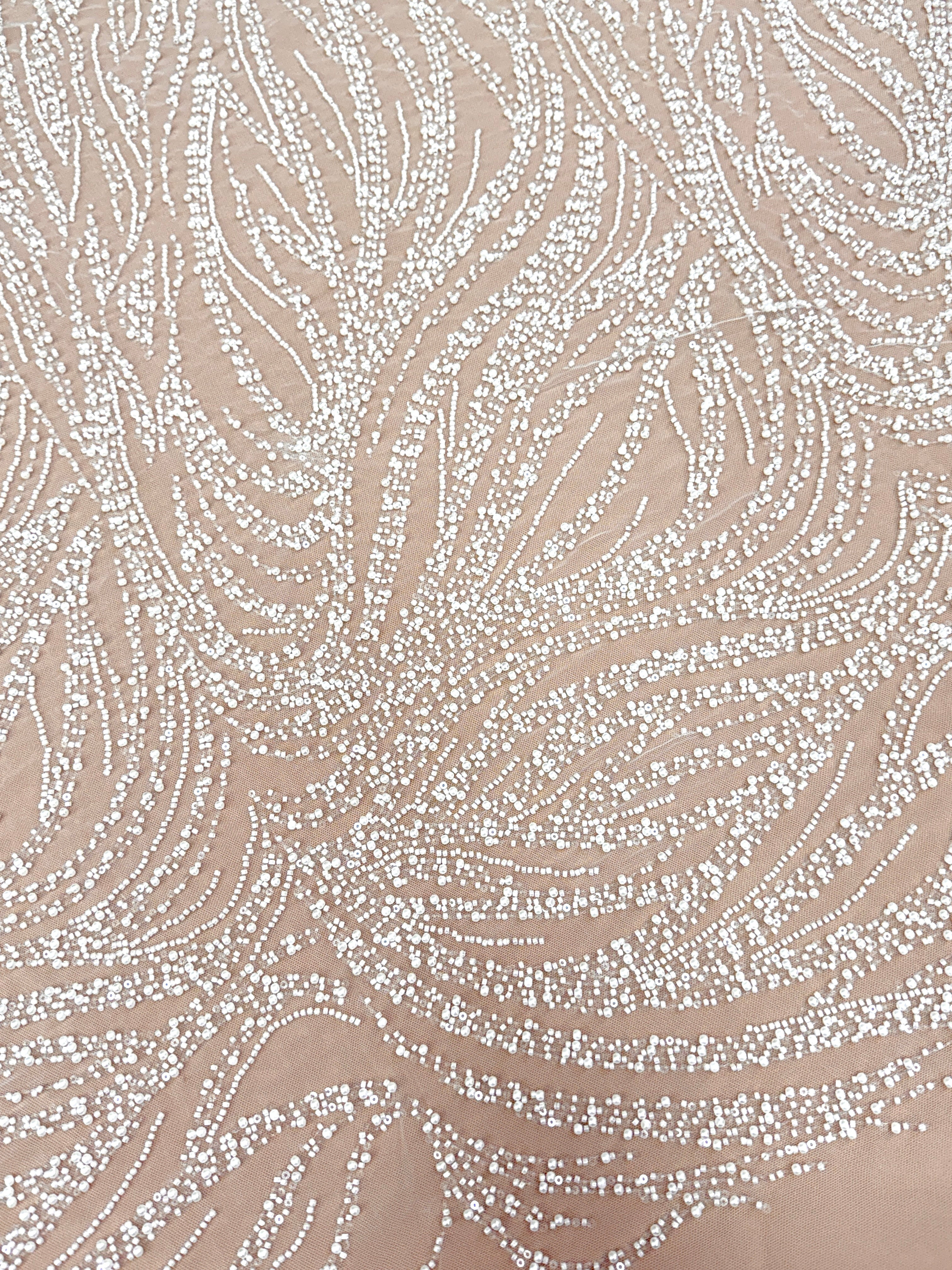 Dantela Ivory cu Model Geometric, cu Perle, Margele si Paiete