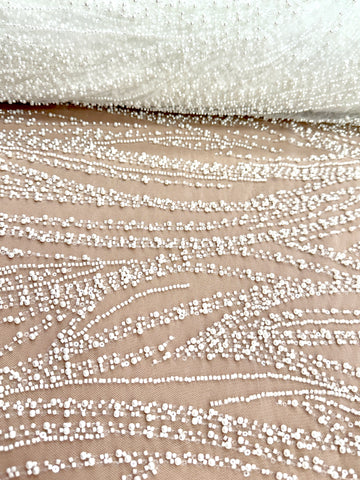 Dantela Ivory cu Model Geometric, cu Perle, Margele si Paiete