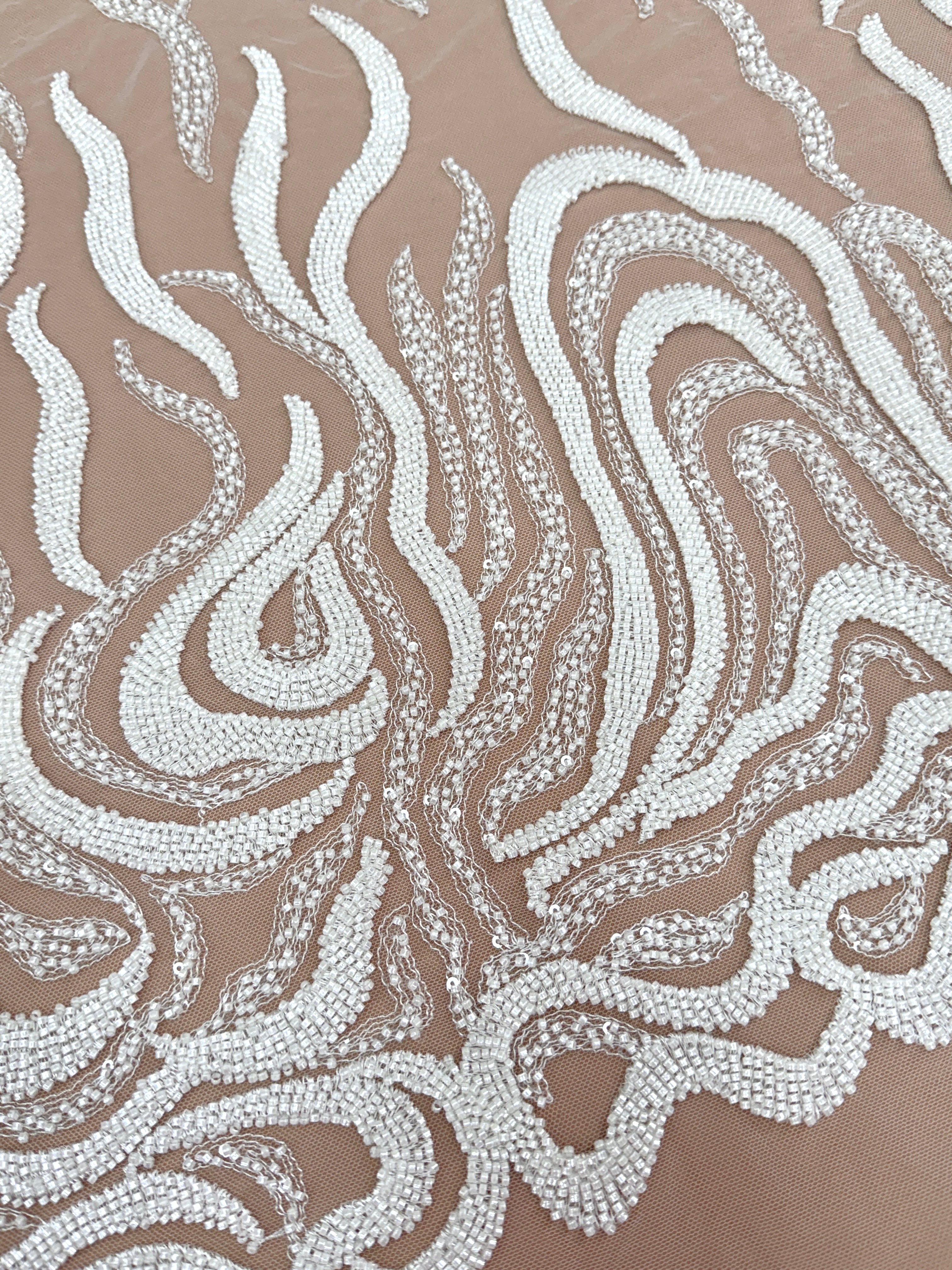 Dantela Ivory cu Model Geometric, cu Margele si Paiete