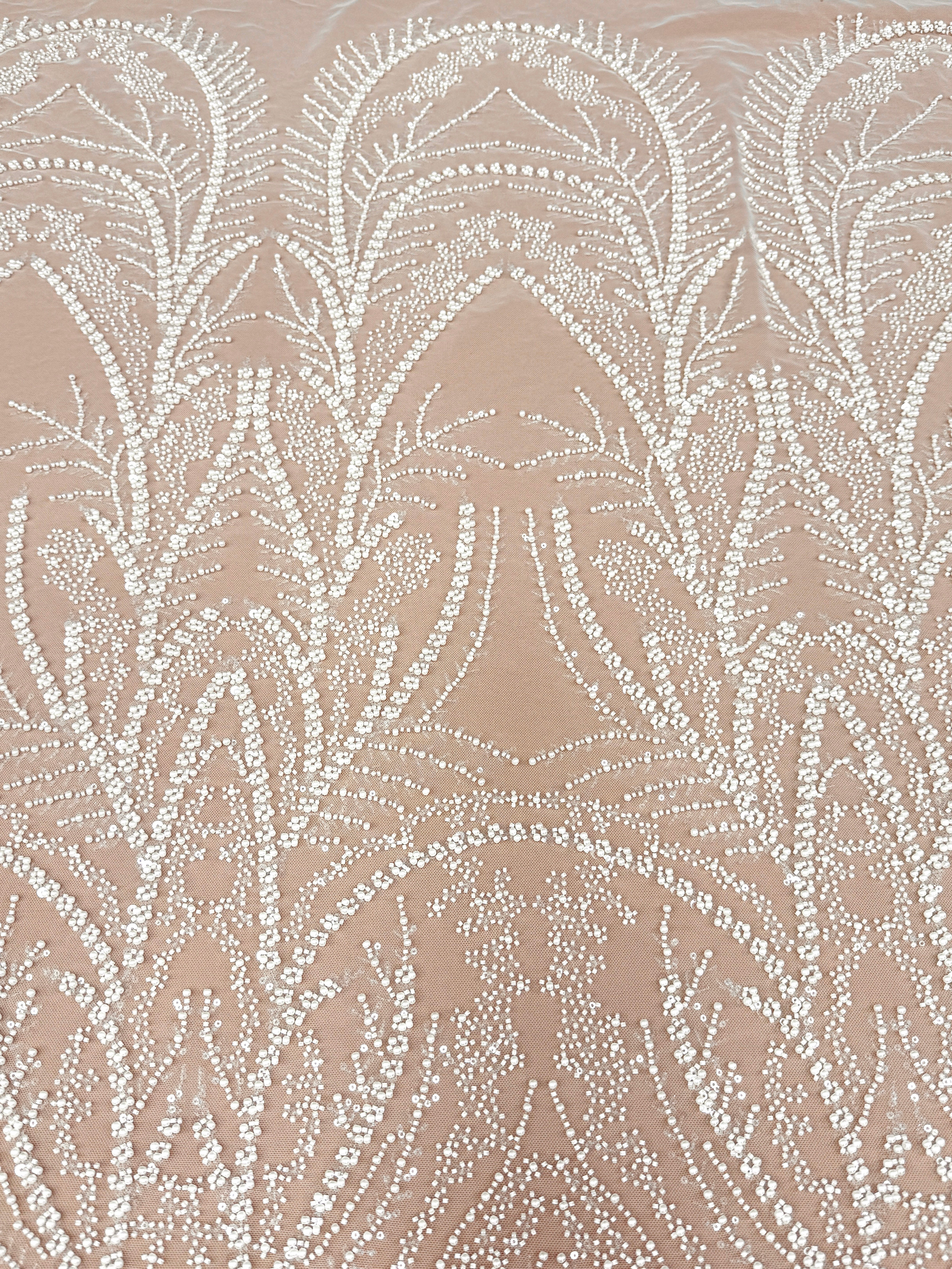 Dantela Ivory cu Model Geometric, cu Perle, Margele si Paiete