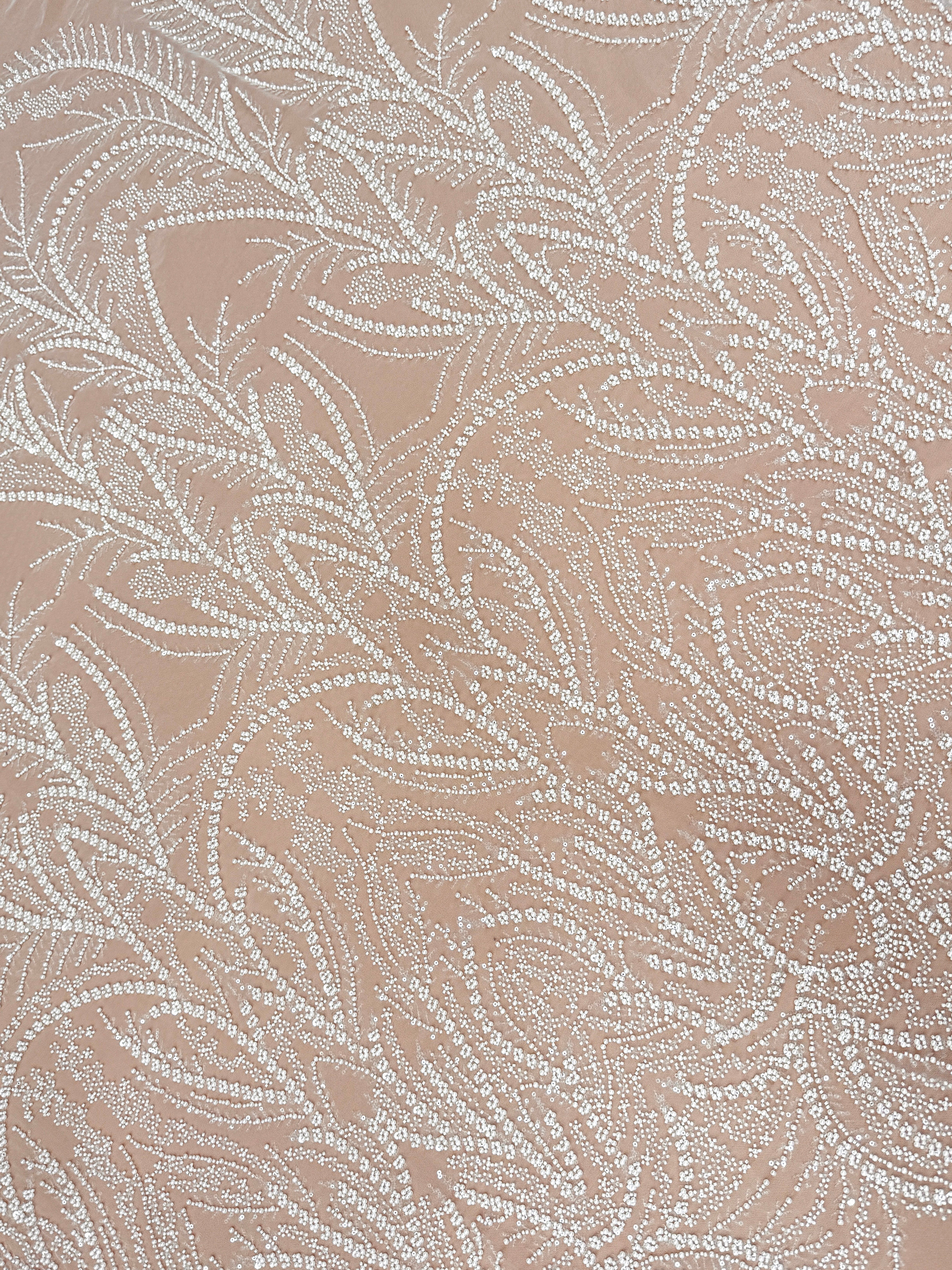 Dantela Ivory cu Model Geometric, cu Perle, Margele si Paiete