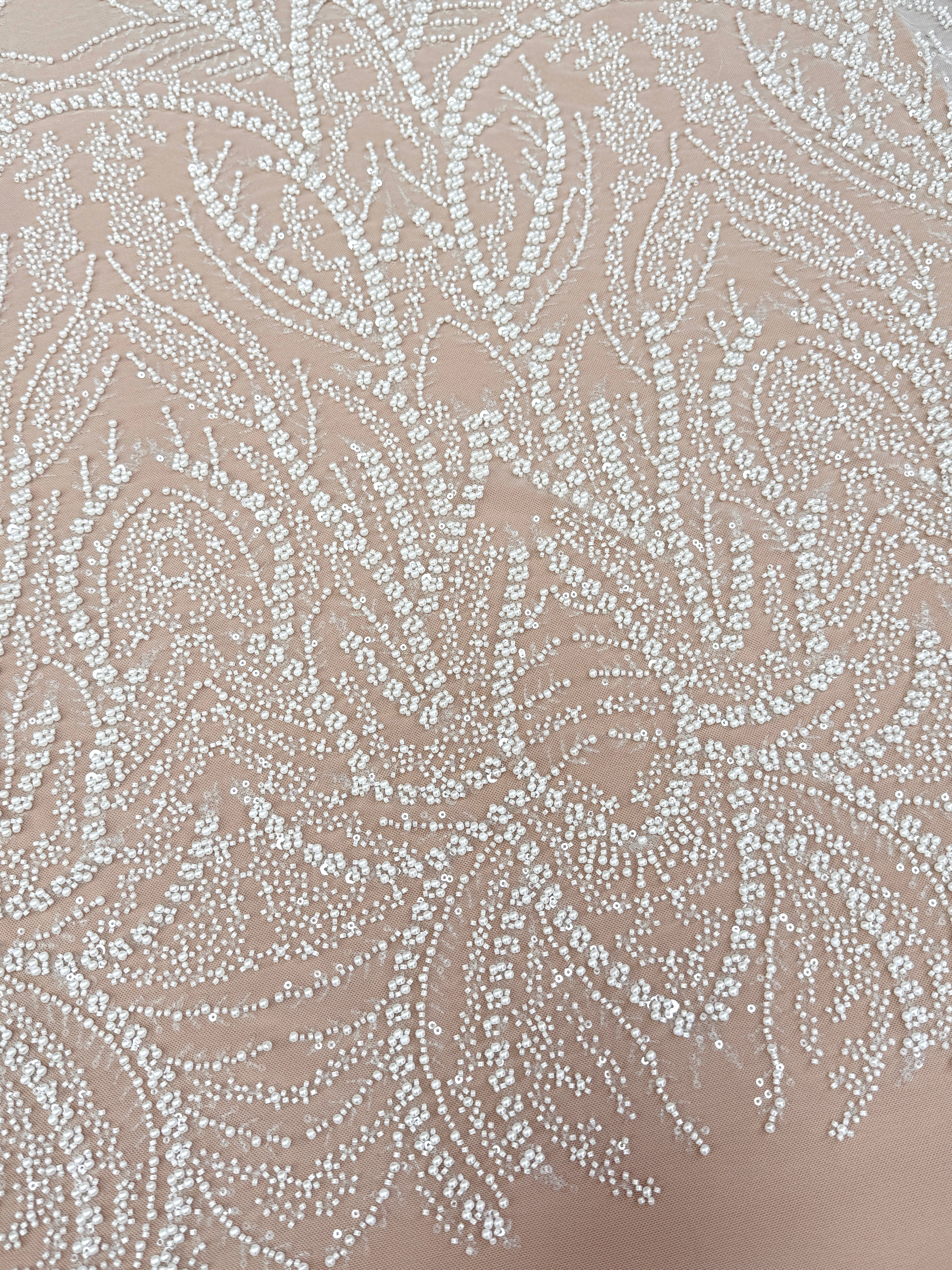 Dantela Ivory cu Model Geometric, cu Perle, Margele si Paiete