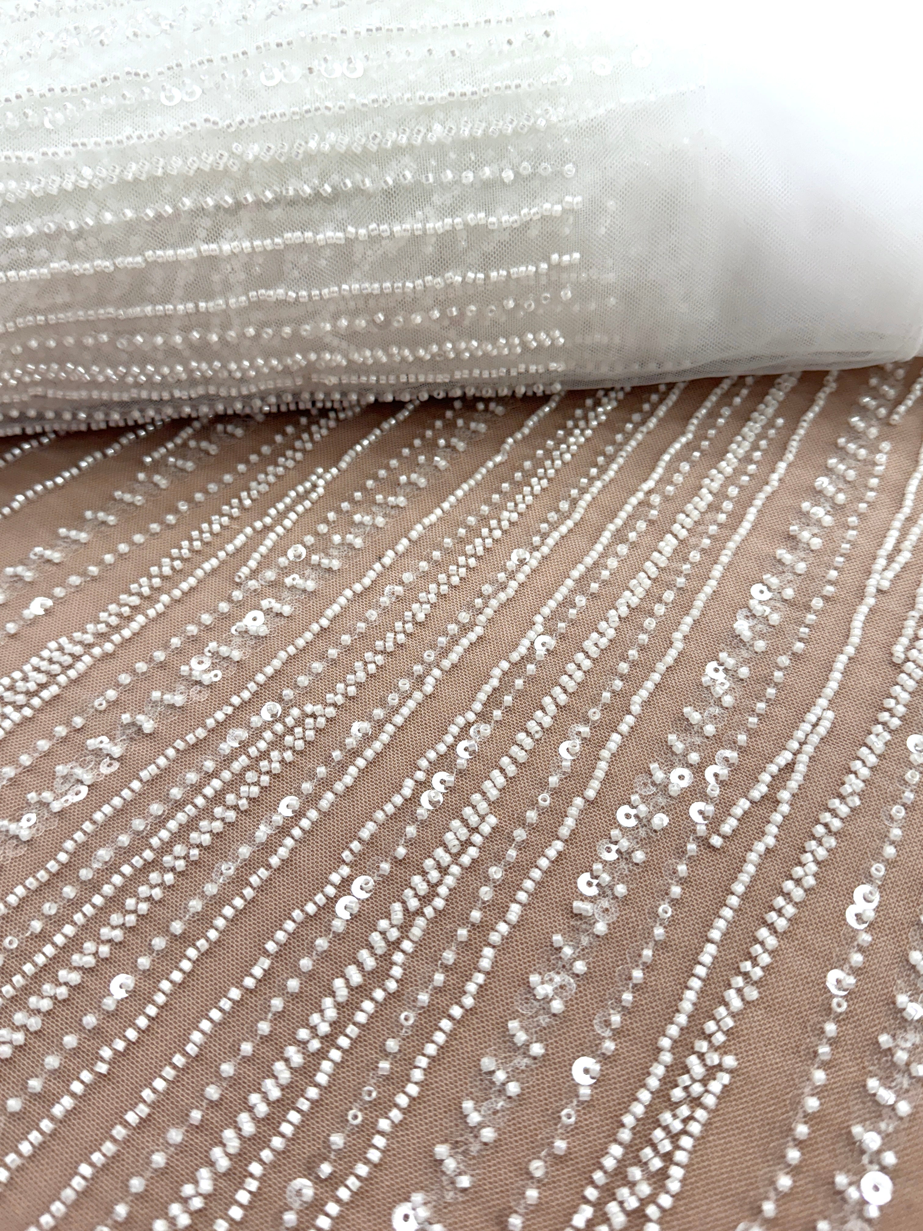 Dantela Ivory cu Panou, cu Margele si Paiete