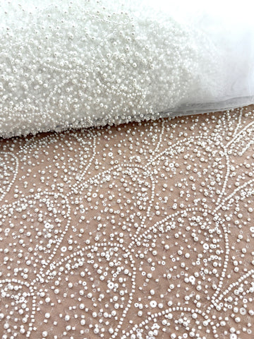 Dantela Ivory cu Model Geometric, cu Perle, Margele si Paiete