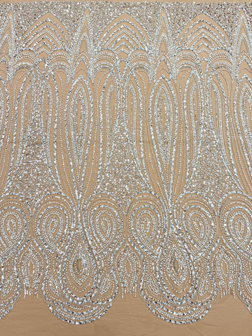 Dantela Couture Argintie pe Tulle Nude cu Model Geometric, cu Perle, Margele si Paiete