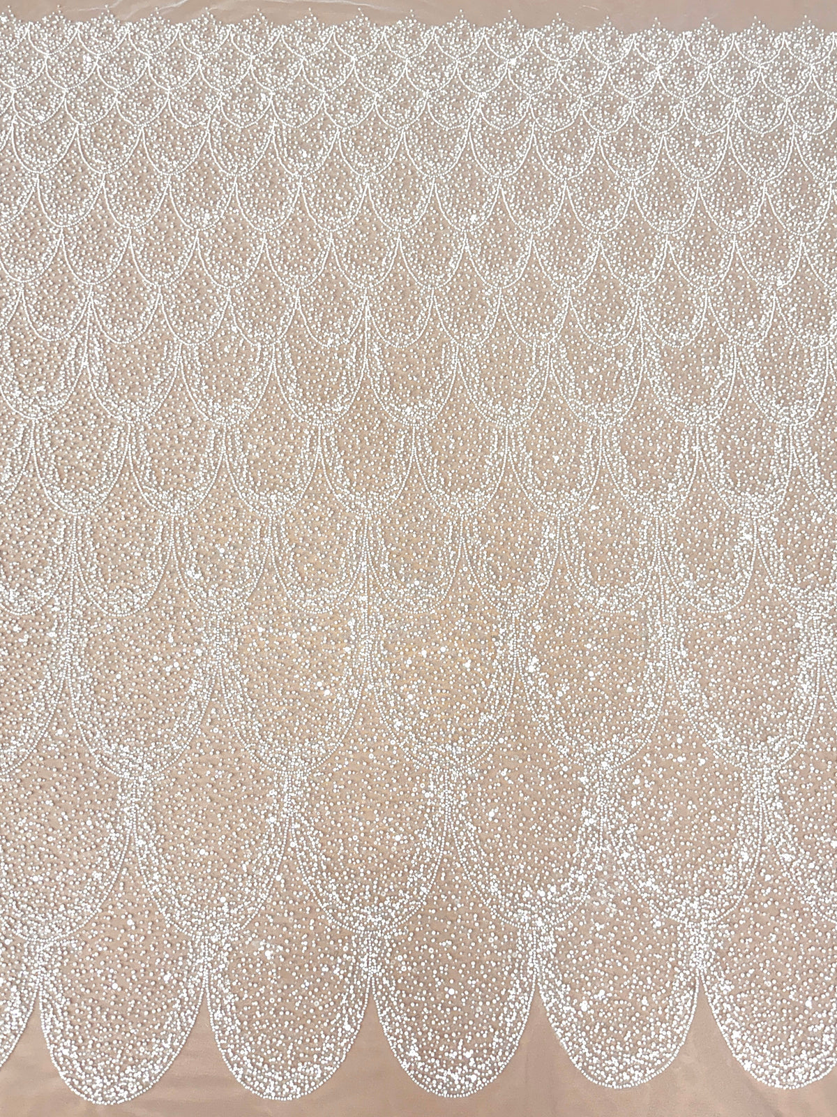 Dantela Ivory cu Model Geometric, cu Perle, Margele si Paiete