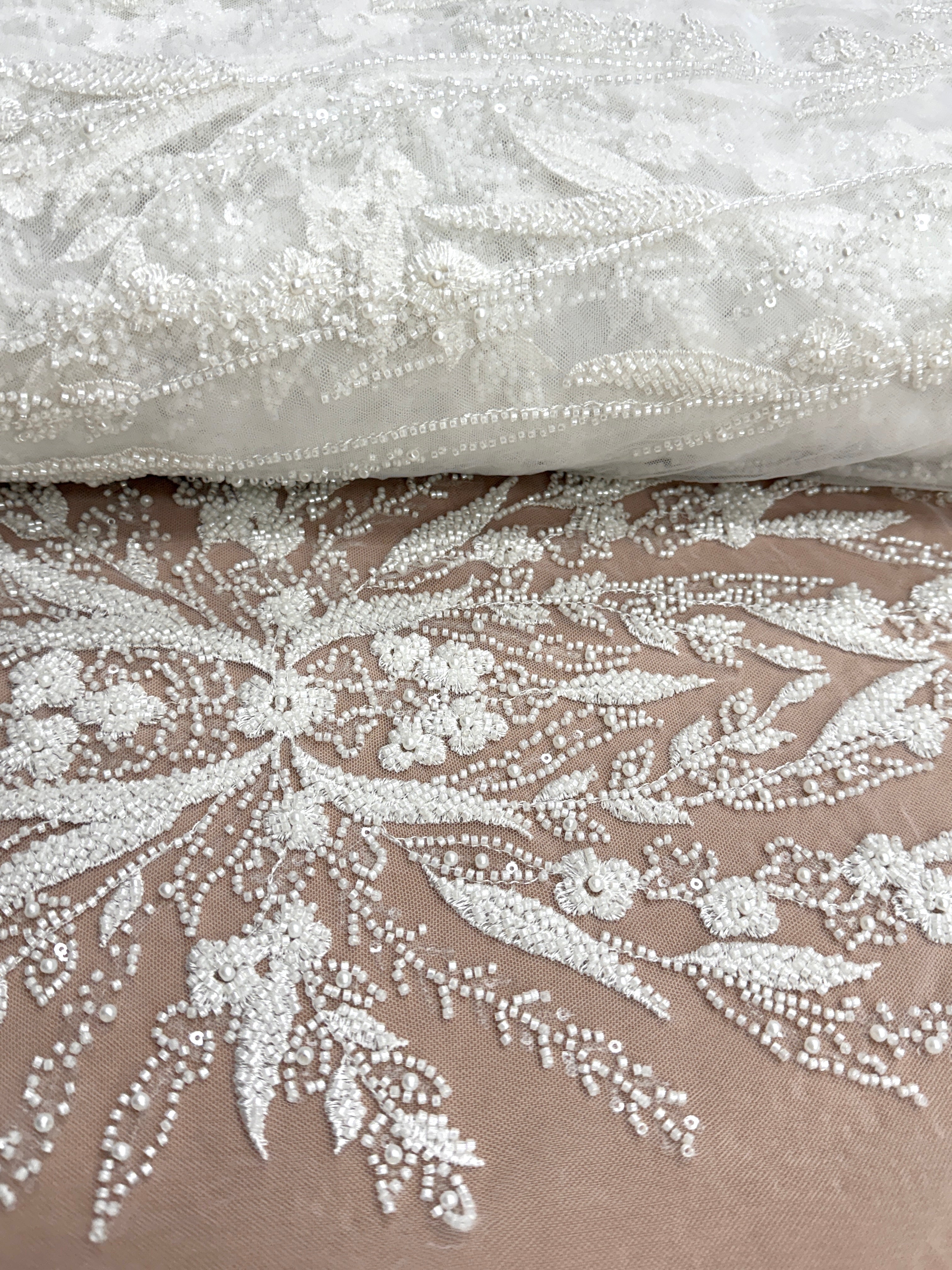 Dantela Couture Ivory cu Model Floral, Perle, Margele si Paiete