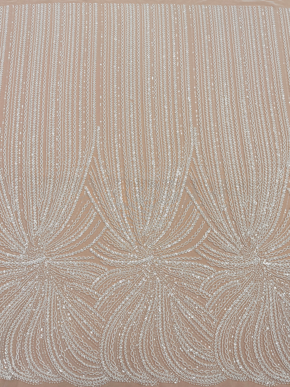 Dantela Couture Ivory cu Model Liniar, cu Margele si Paiete