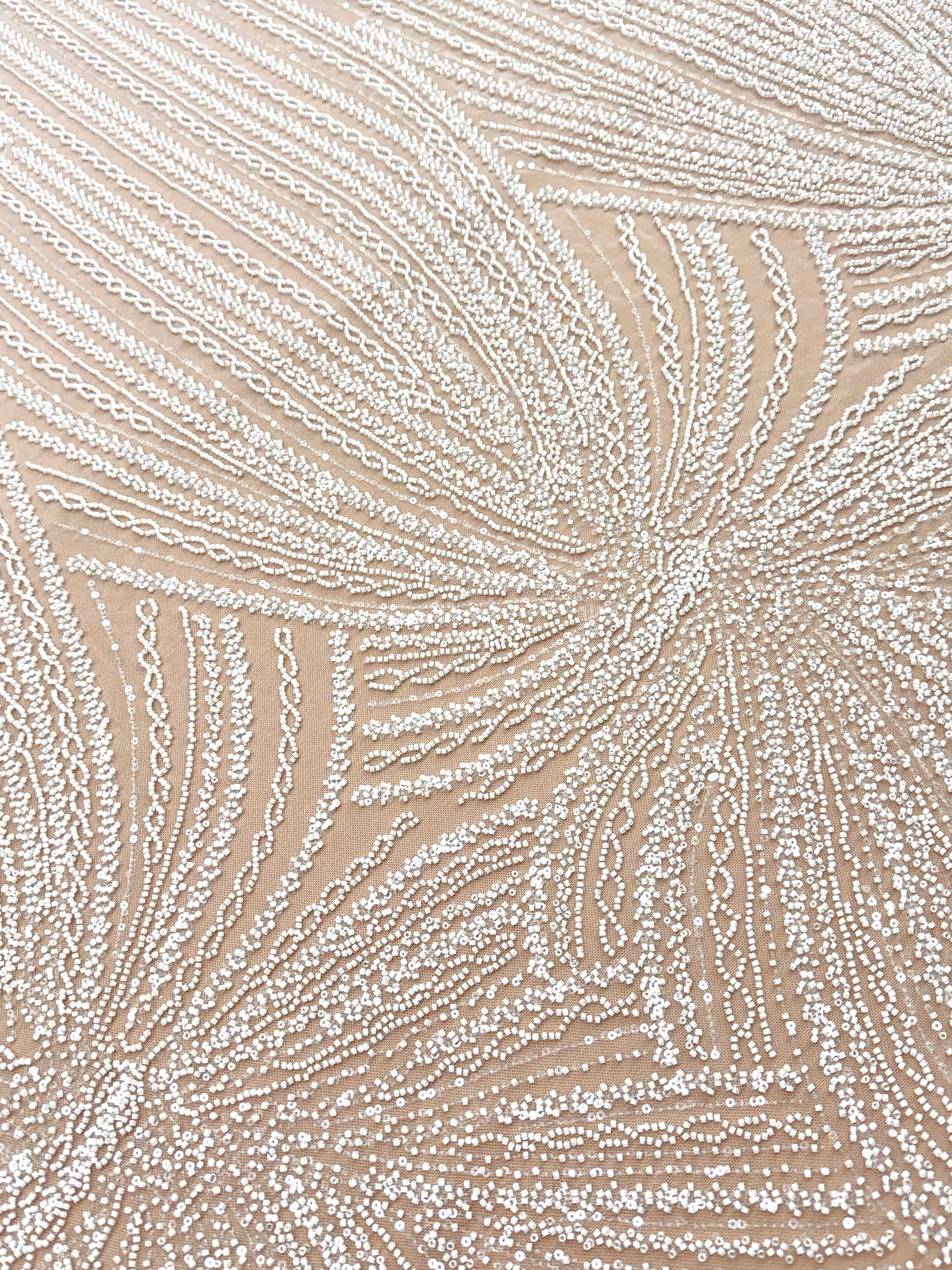 Dantela Couture Ivory cu Model Liniar, cu Margele si Paiete