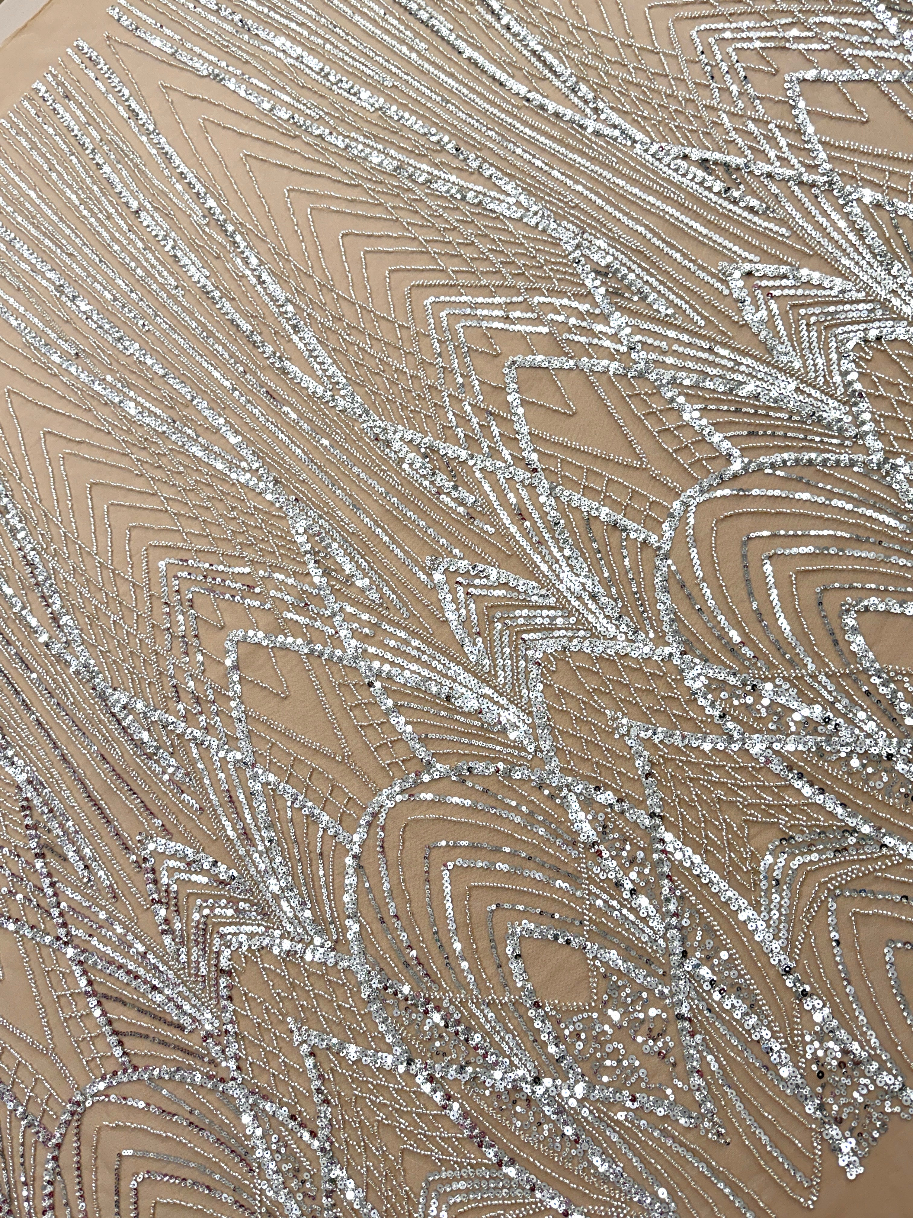 Dantela Couture Argintie pe Tulle Nude cu Panou, cu Margele si Paiete