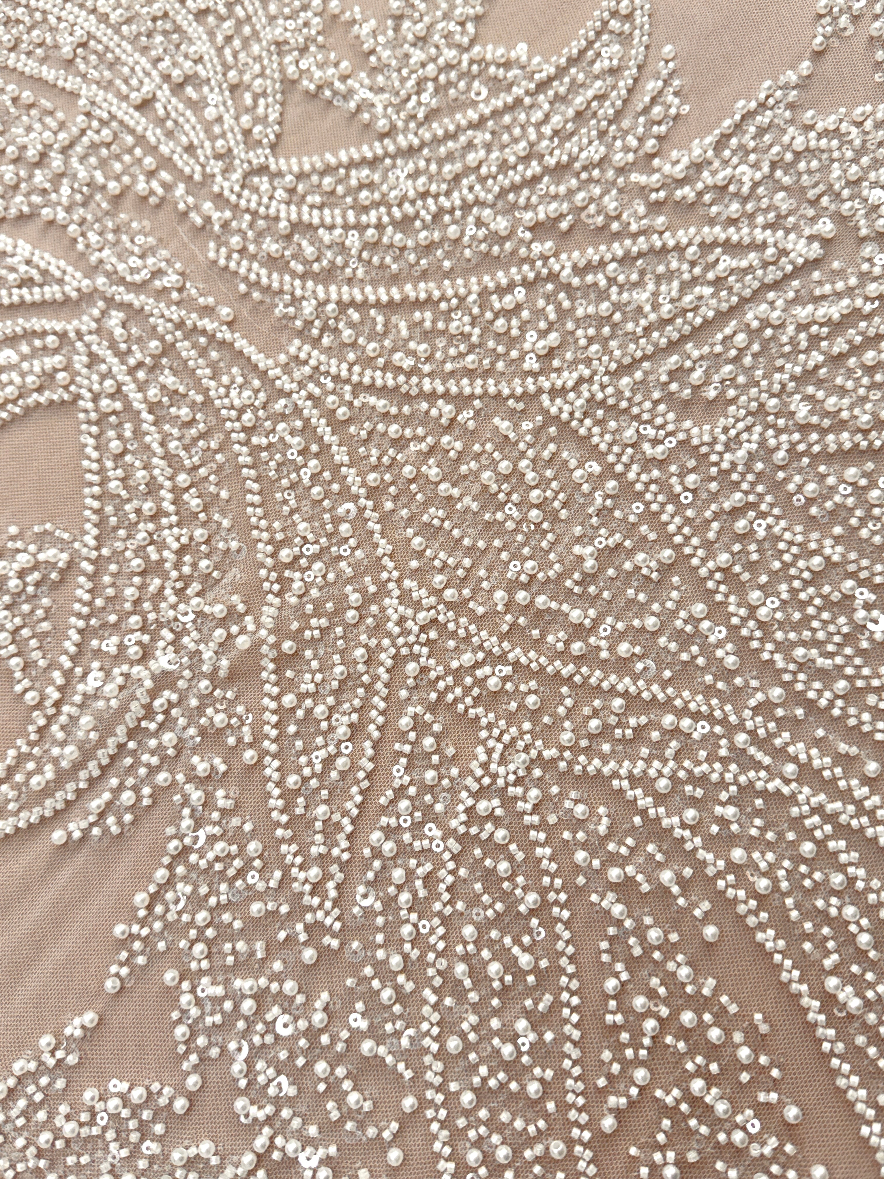 Dantela Couture Ivory cu Panou, cu Perle, Margele si Paiete