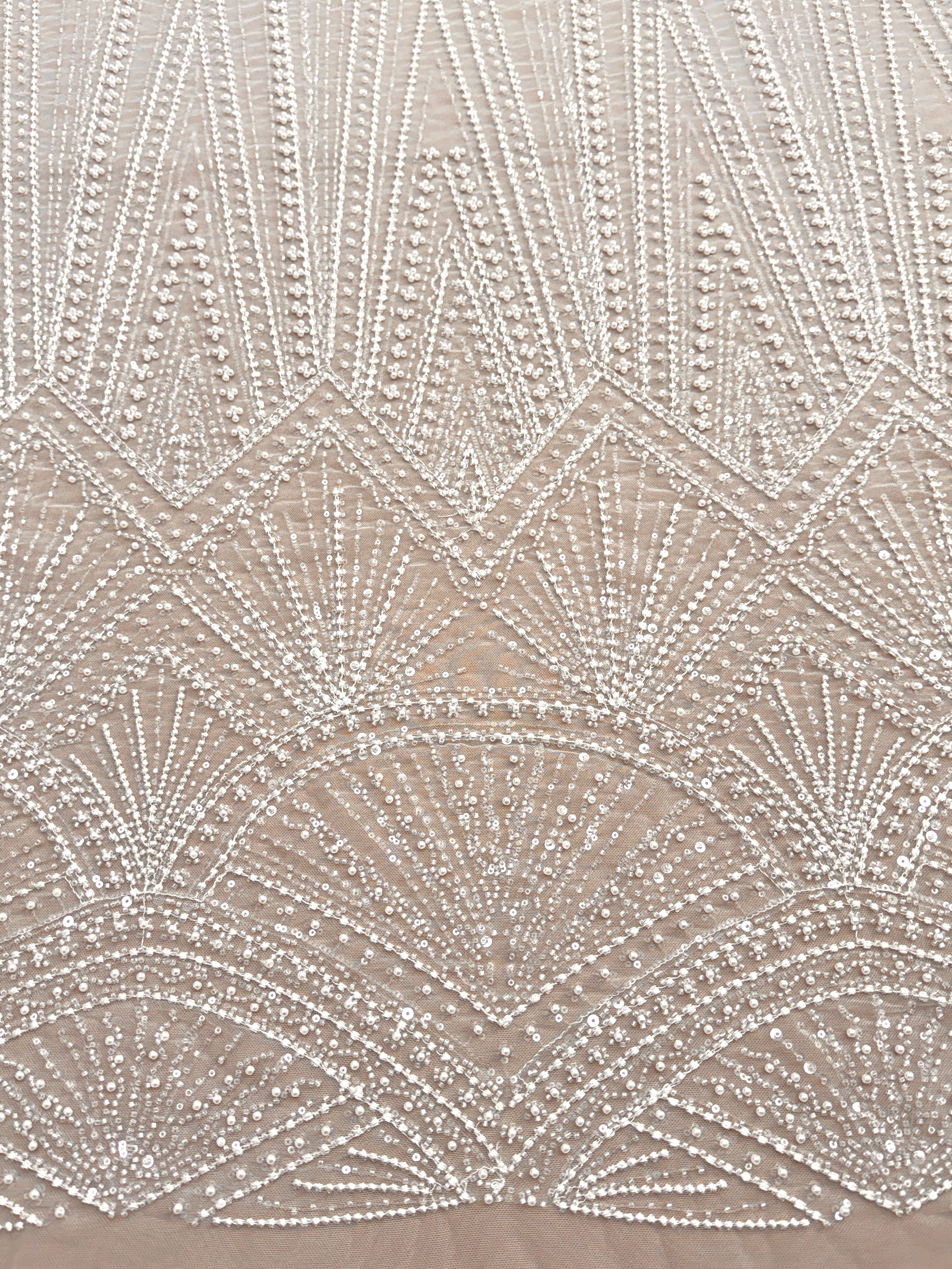 Dantela Ivory cu Model Geometric, cu Perle, Margele si Paiete