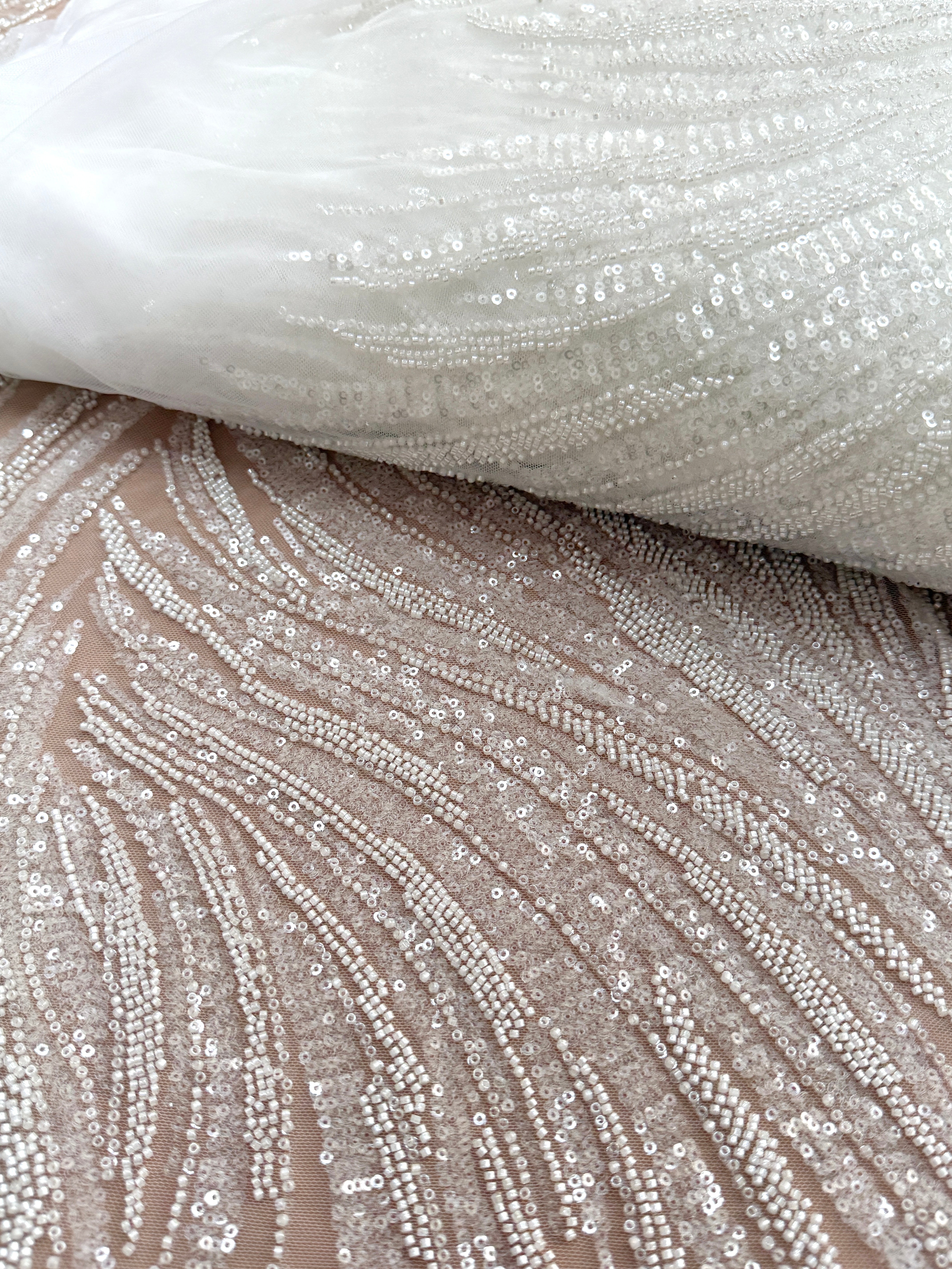 Dantela Couture Ivory cu Panou, cu Margele si Paiete