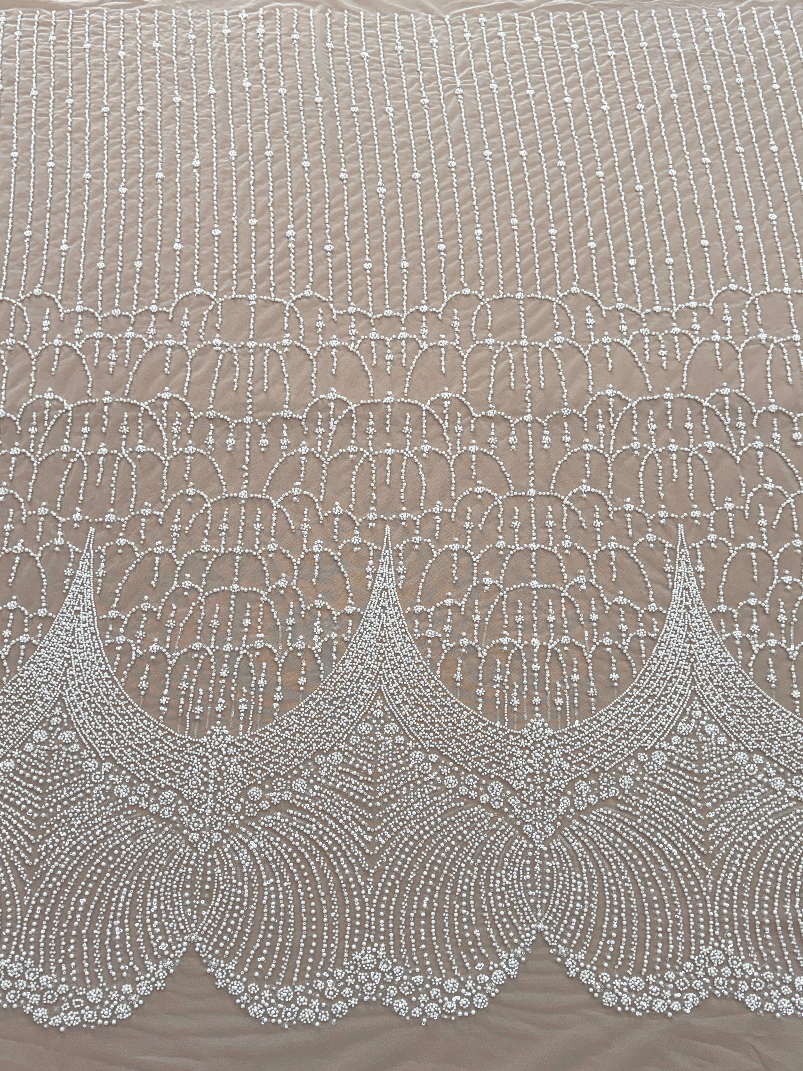 Dantela Ivory cu Model Geometric, cu Perle, Margele si Paiete