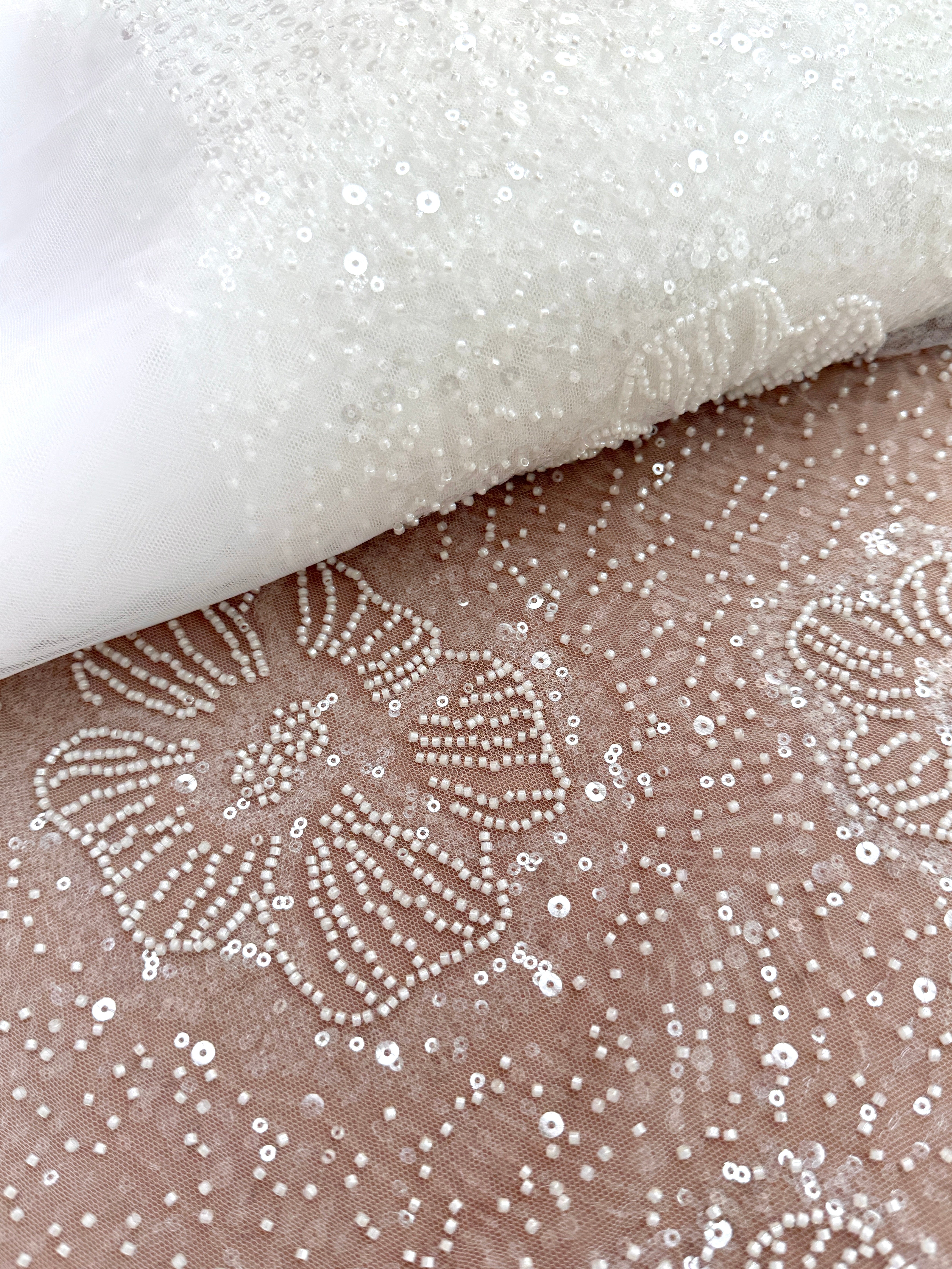 Dantela Couture Ivory cu Model Floral, cu Margele si Paiete