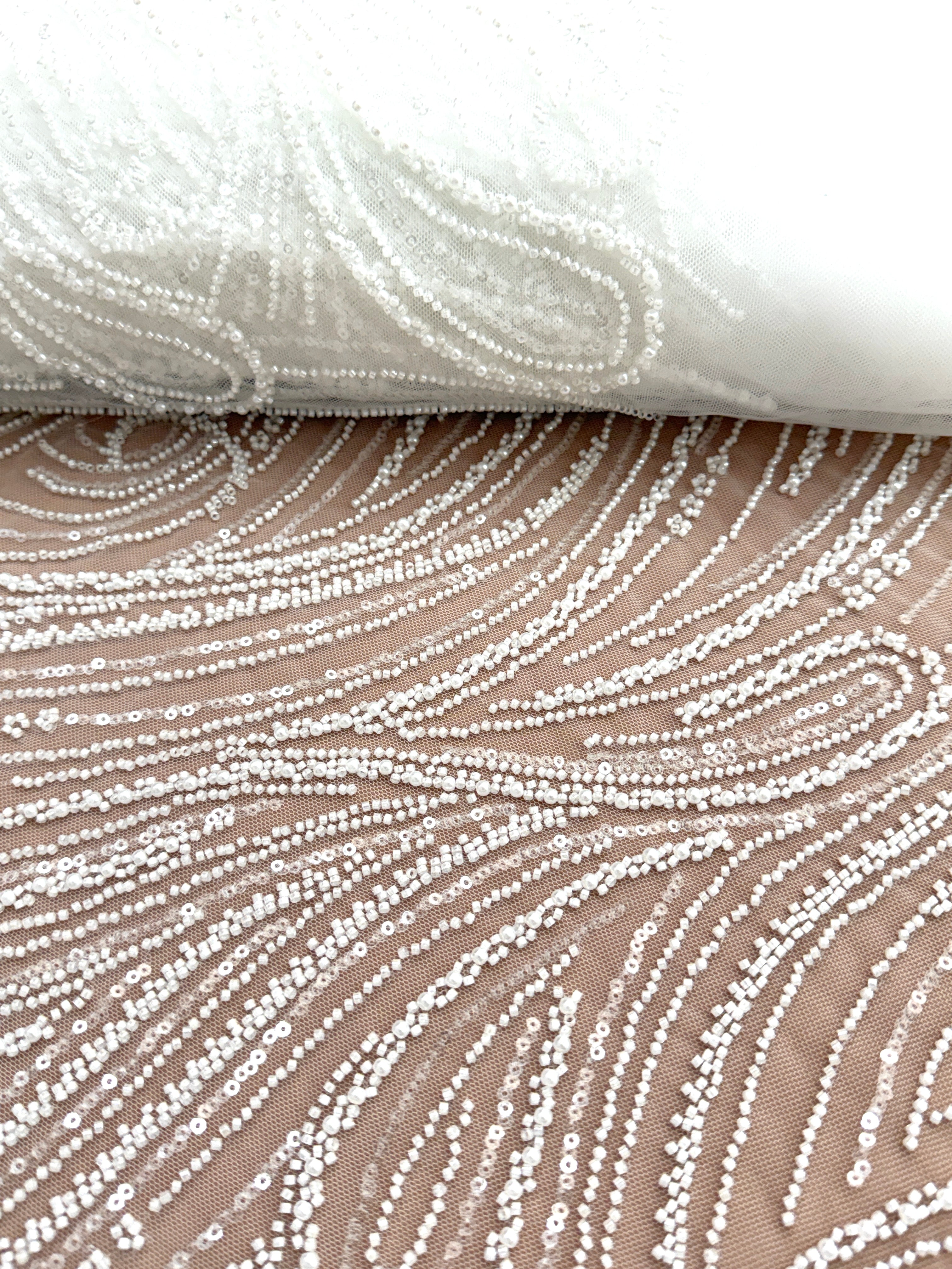 Dantela Ivory cu Model Geometric, cu Perle, Margele si Paiete