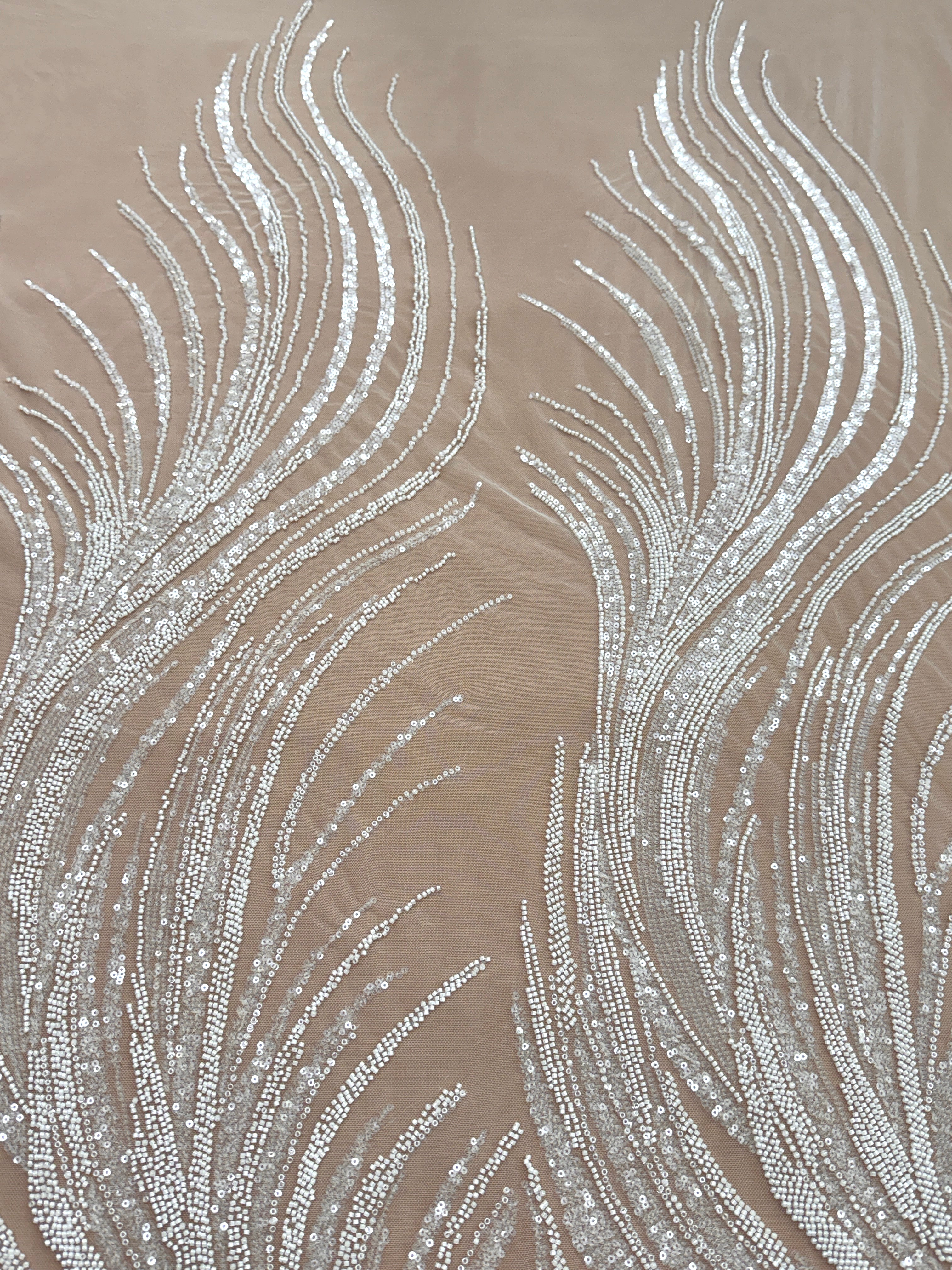 Csipke Couture Ivory panelekkel, gyöngyökkel és flitterekkel