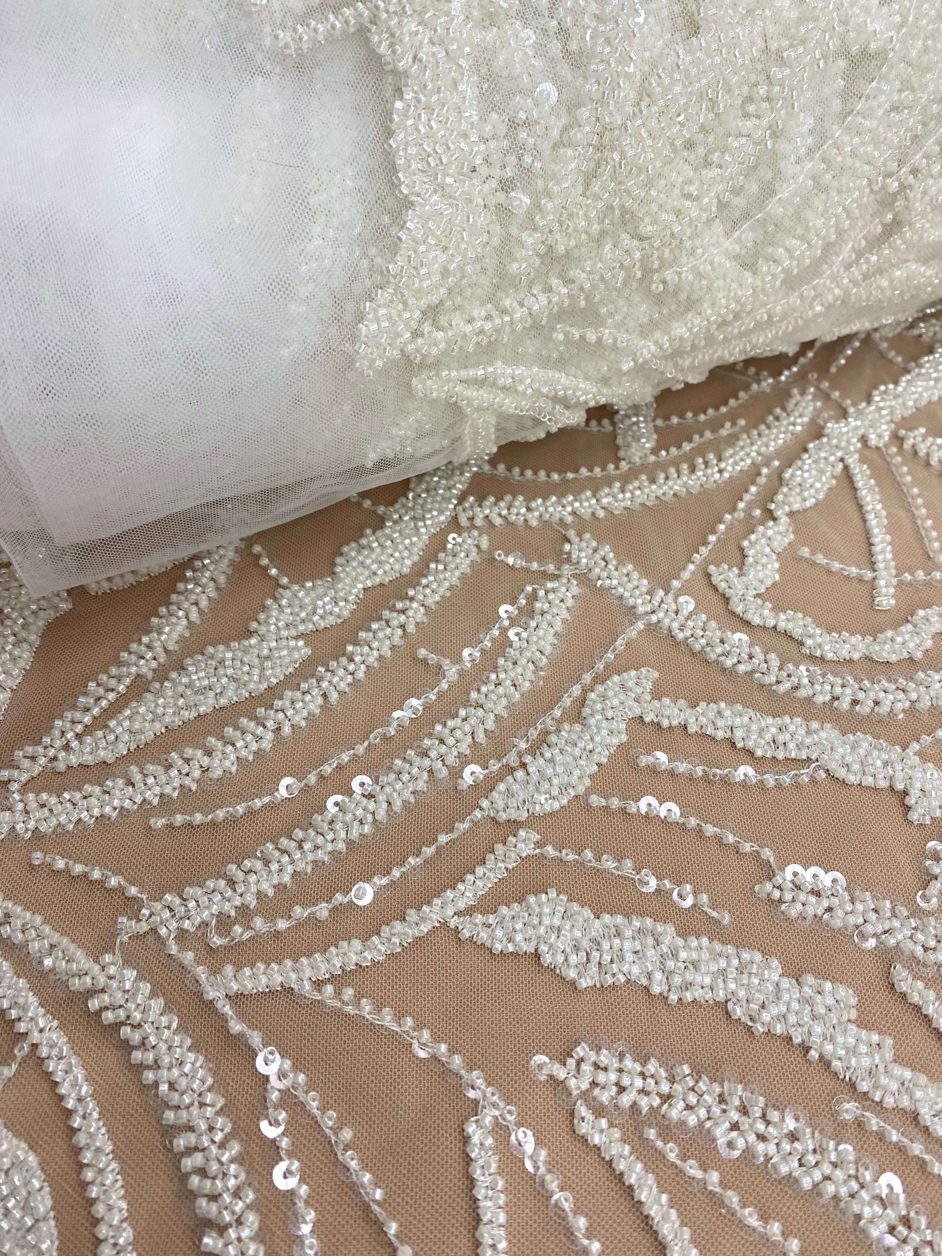 Dantela Couture Ivory cu Model Geometric, cu Margele si Paiete