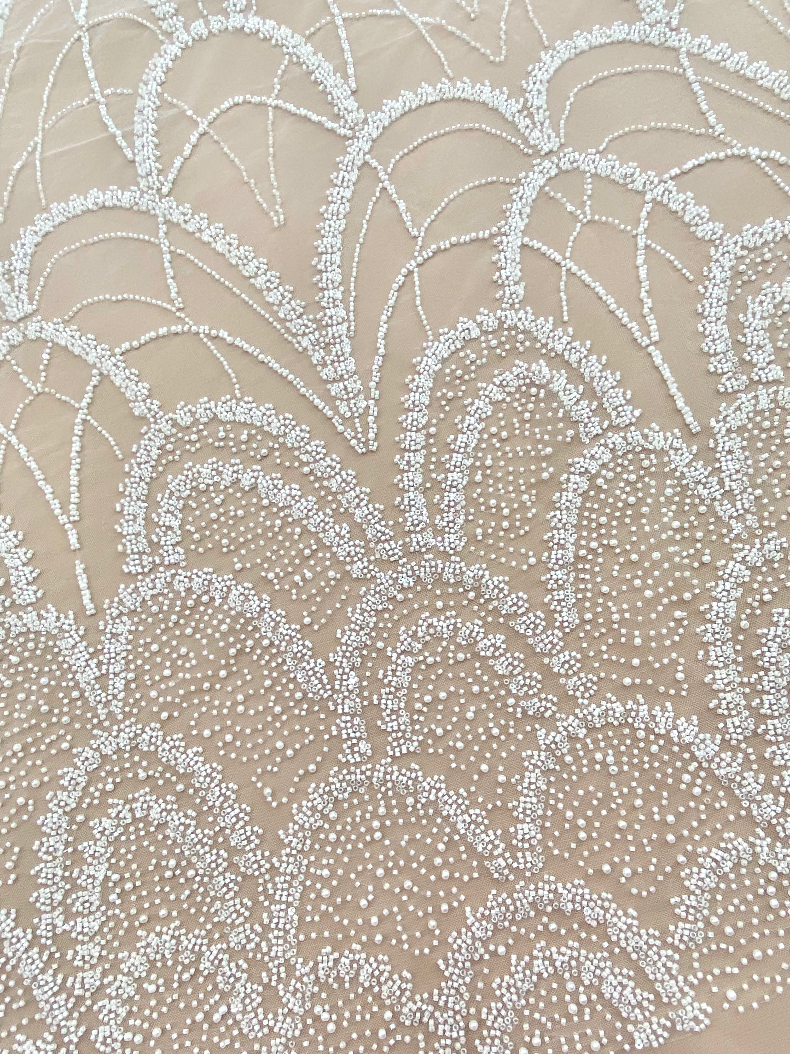 Dantela Ivory cu Model Geometric, cu Perle, Margele si Paiete