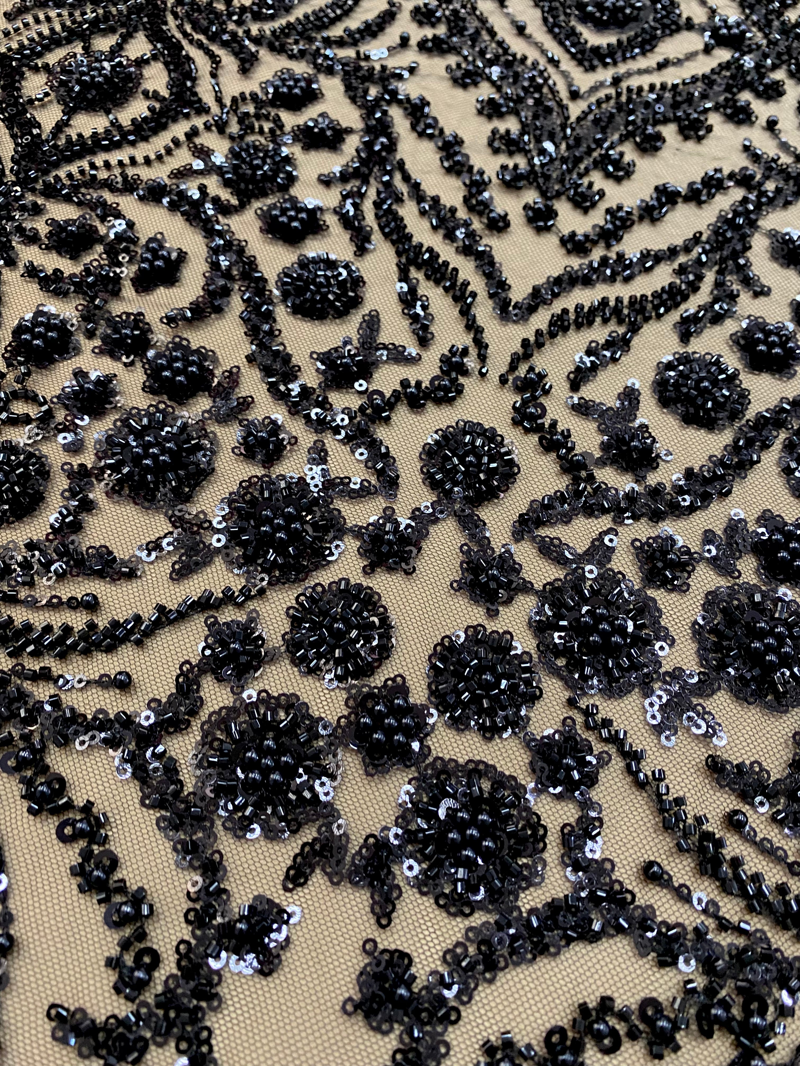 Dantela Couture Neagra cu Model Floral Simetric, cu Perle, Margele si Paiete