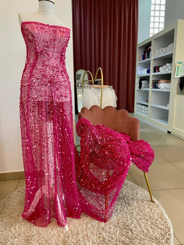 Dantela Fucsia Haute Couture cu Siraguri