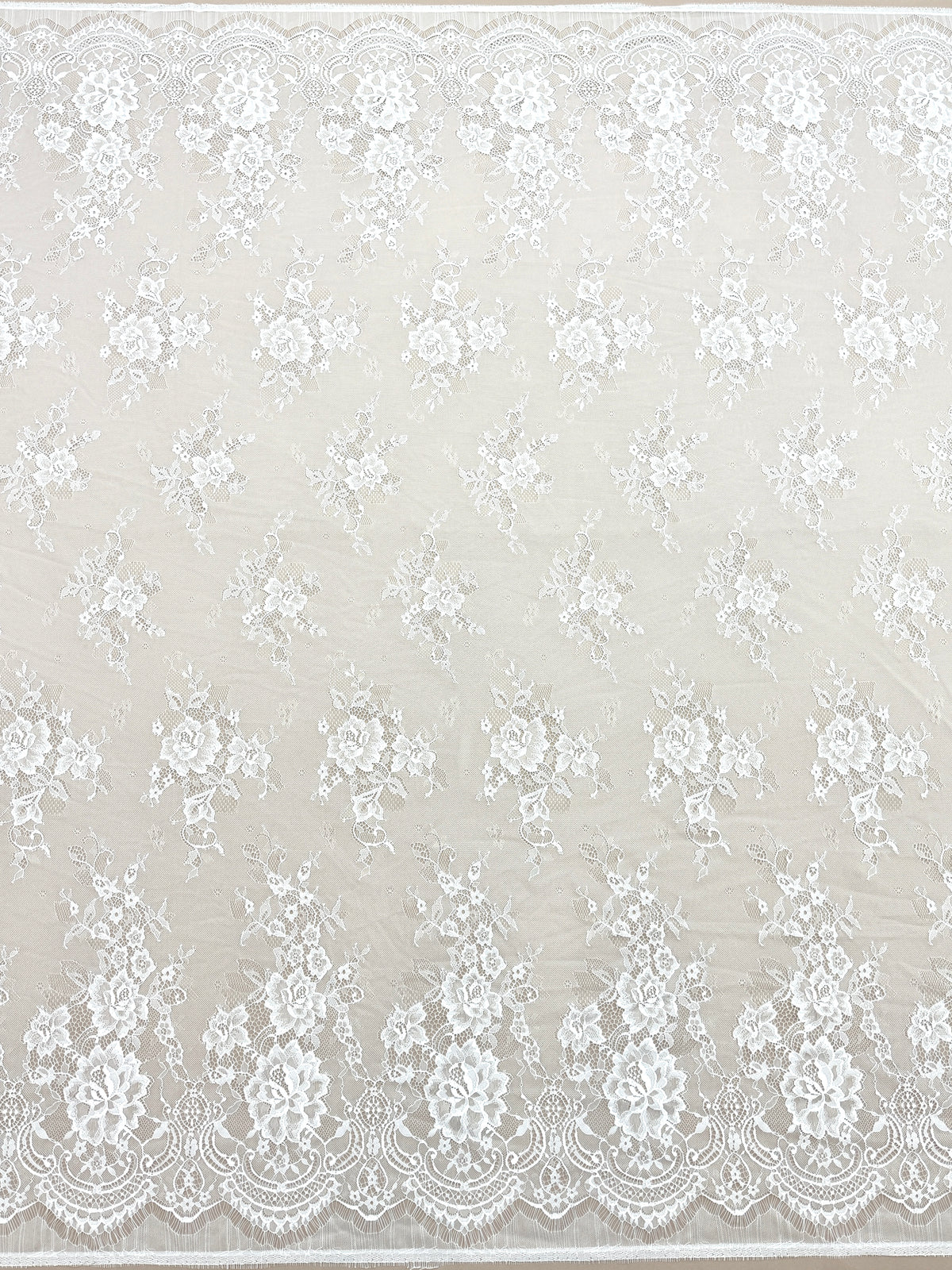 Dantela Chantilly Ivory - Cupon 3 m