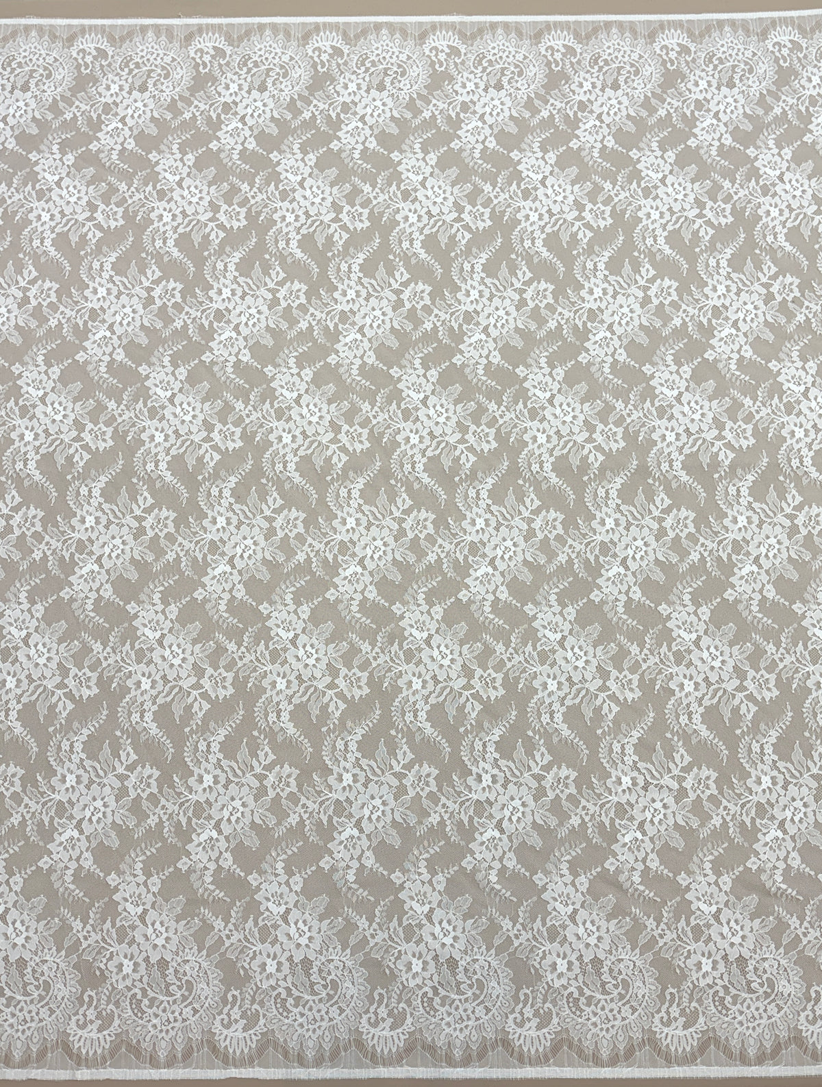 Dantela Chantilly Ivory - Cupon 3 m