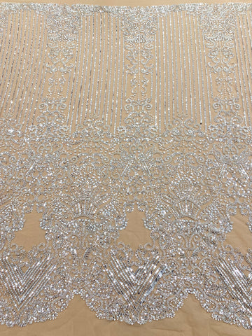 Dantela Couture Argintie pe Tulle Nude cu Model Geometric, cu Perle, Margele si Paiete