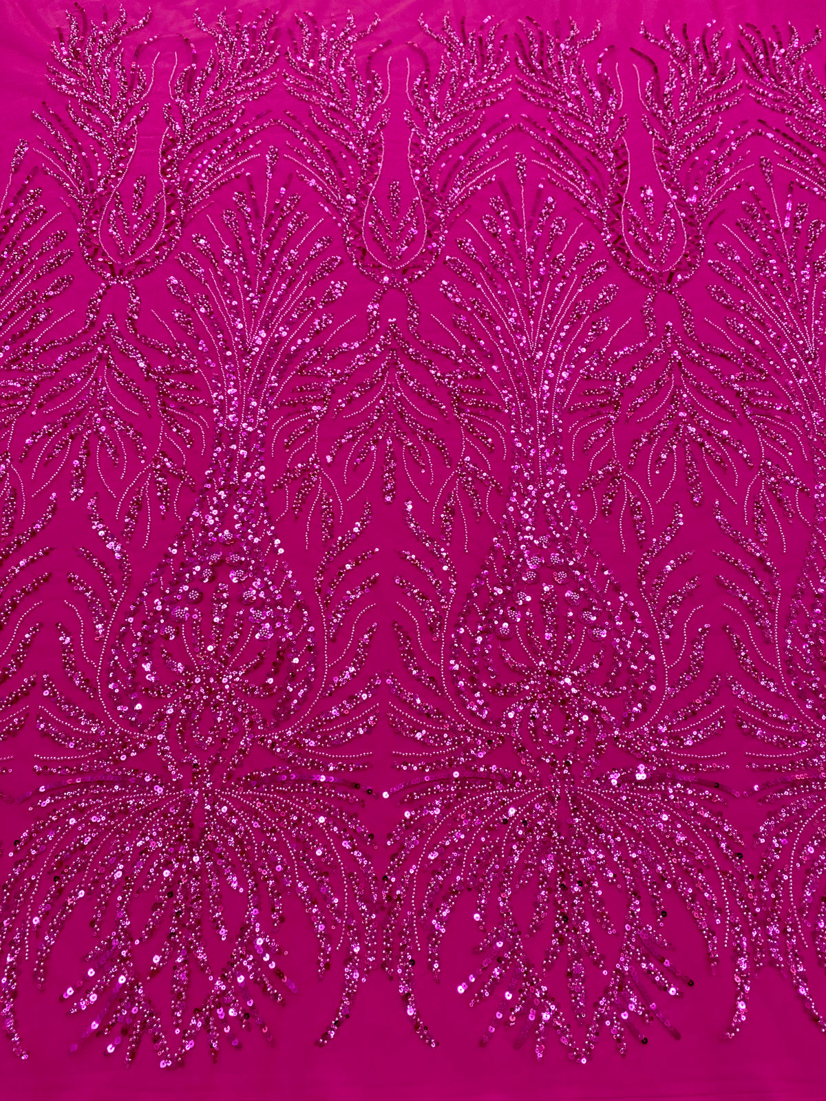 Dantela Couture Fucsia cu Model Geometric, cu Margele si Paiete