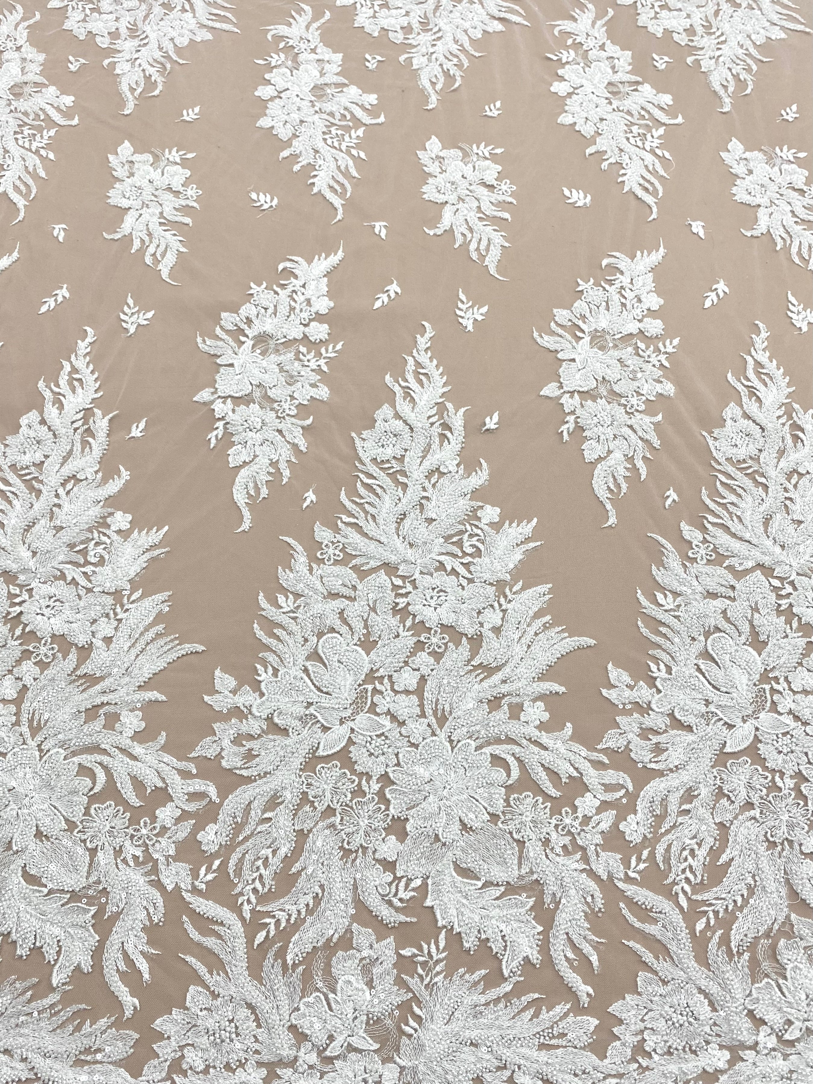 Dantela Couture Ivory cu Model Floral, cu Perle si Paiete