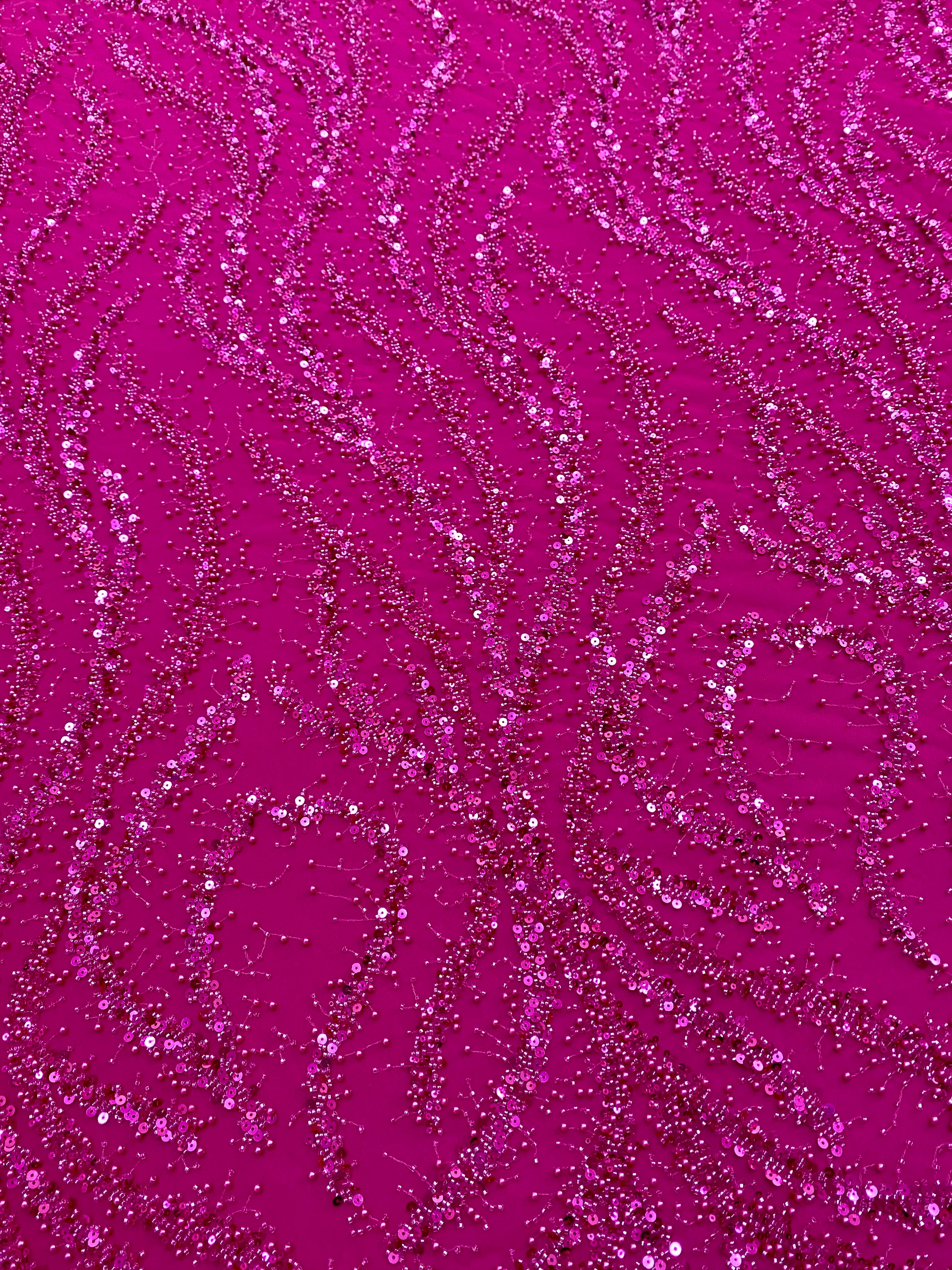 Dantela Couture Fucsia cu Perle, Margele si Paiete
