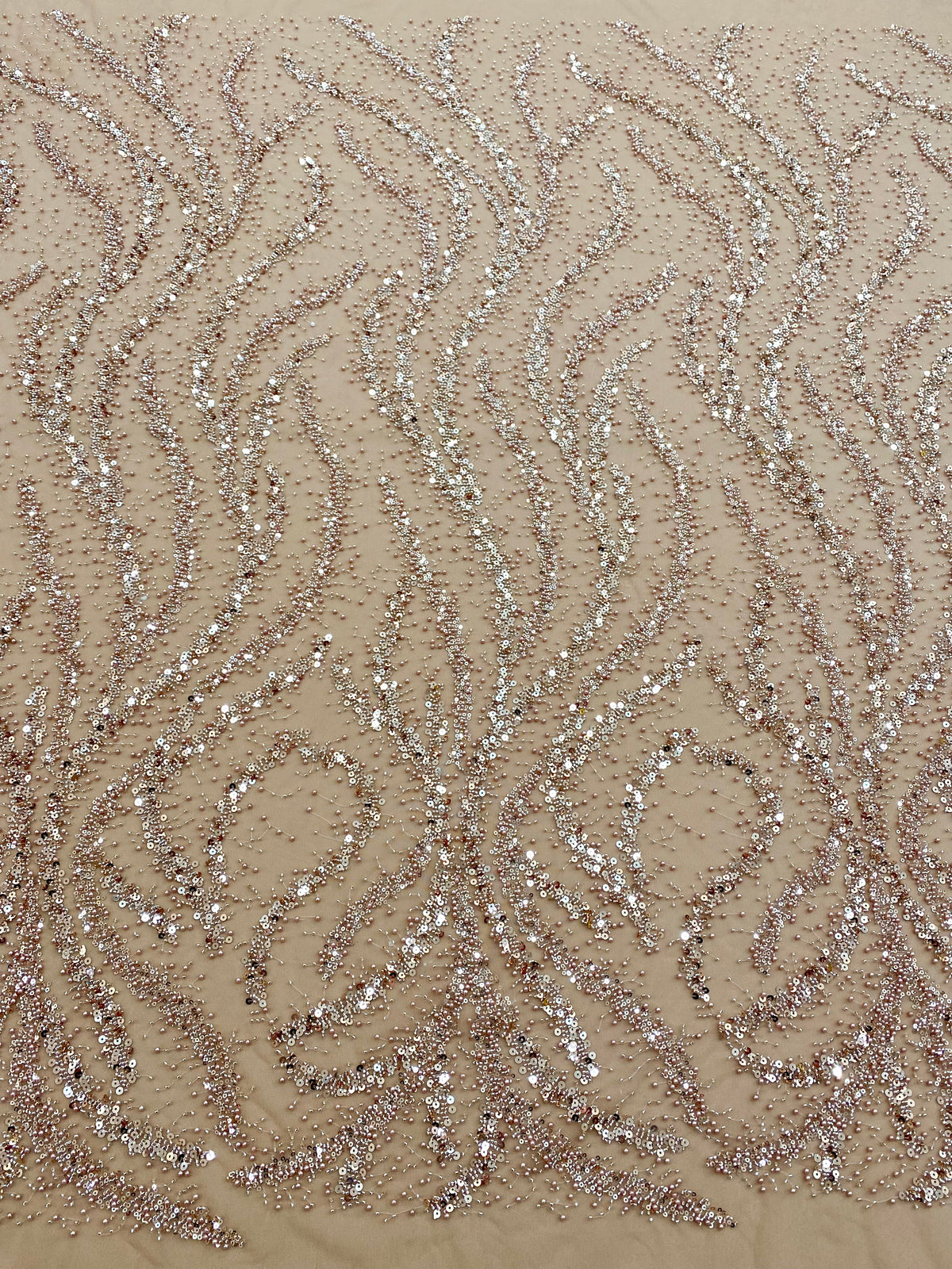 Dantela Couture Auriu Rose cu Perle, Margele si Paiete