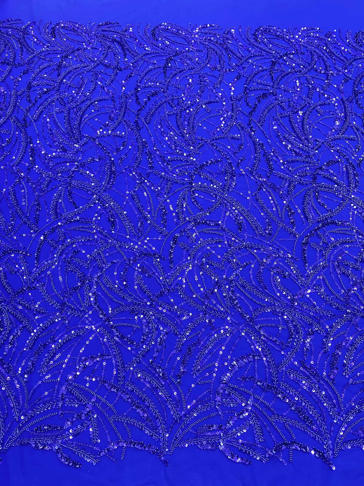 Dantela Couture Albastru Royal cu Model Geometric, Margele si Paiete