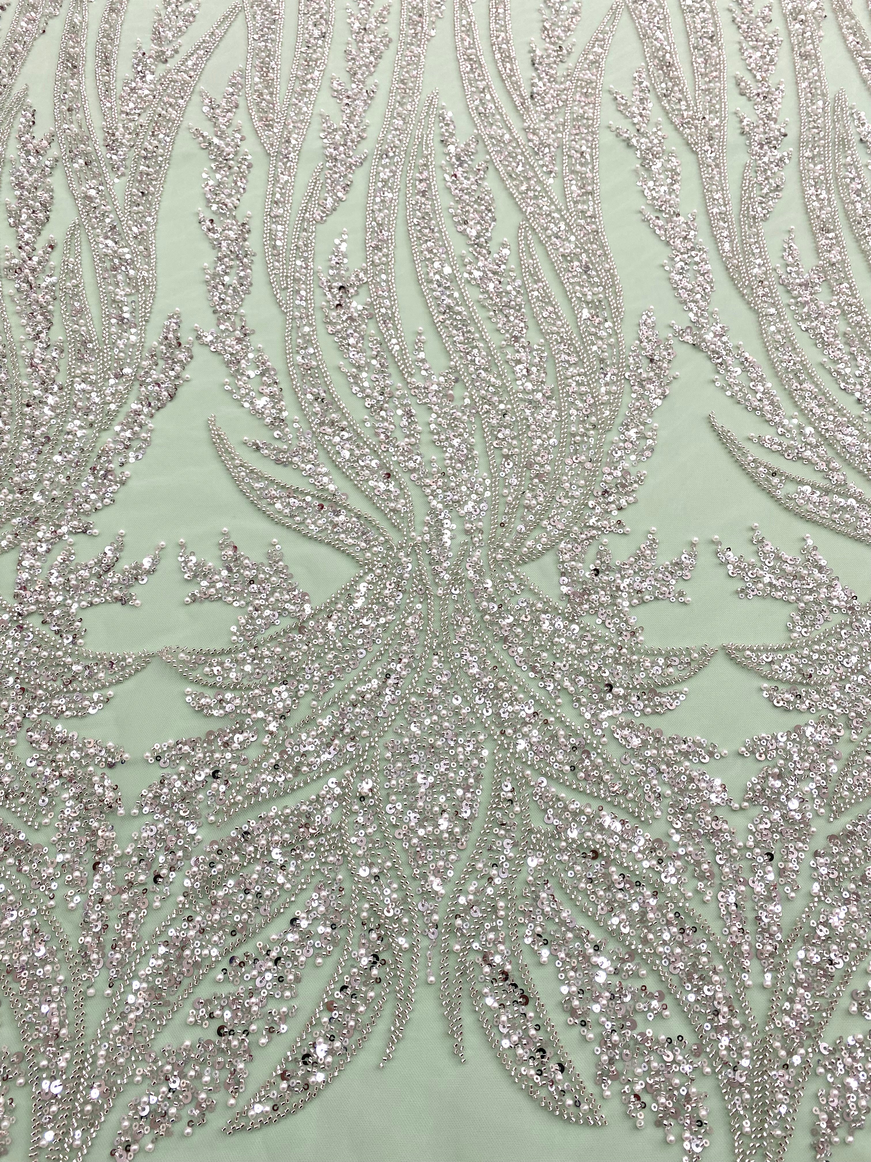 Dantela Couture Argintie pe Tulle Verde Menta cu Panou, cu Perle, Margele si Paiete