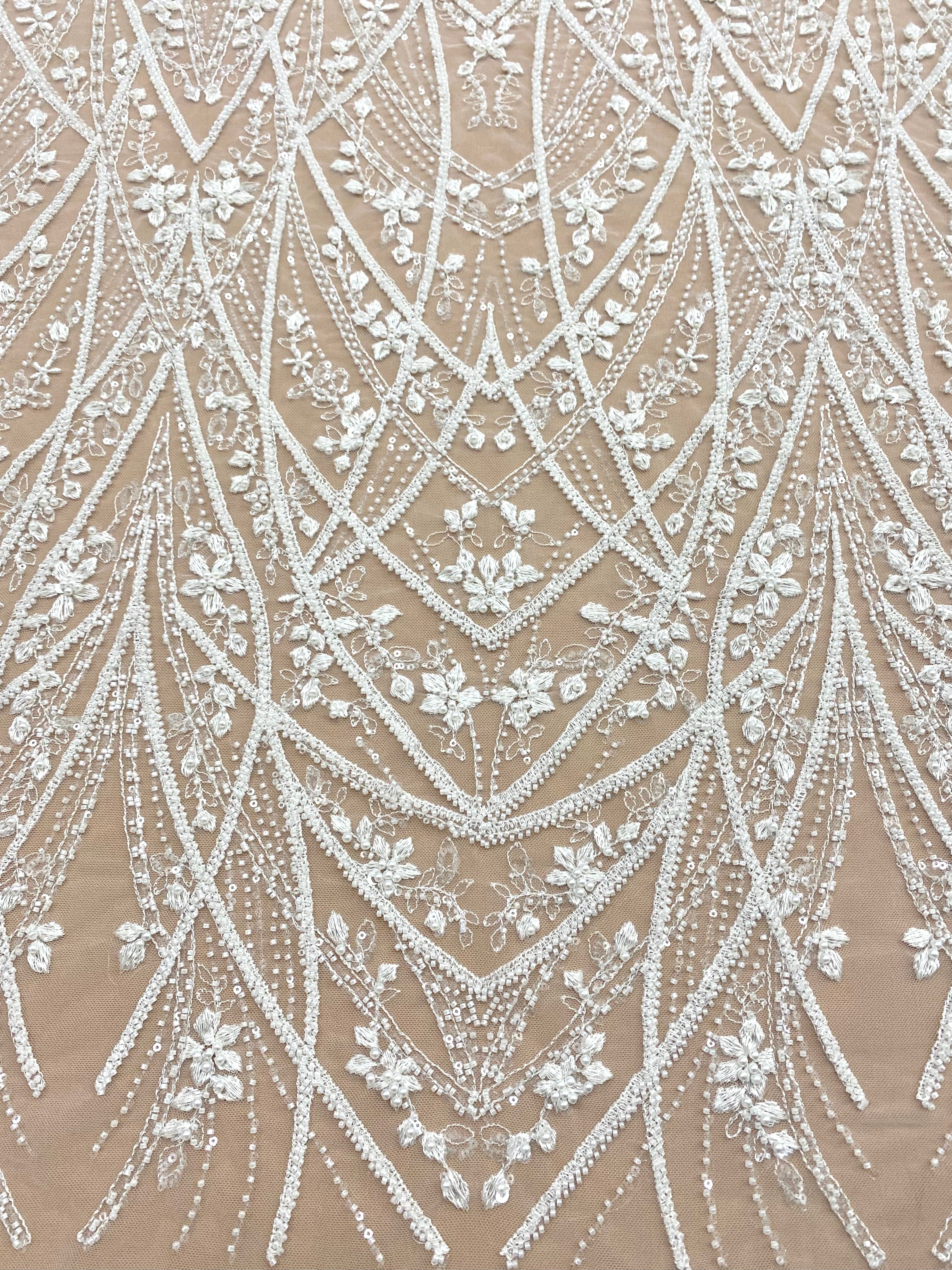 Dantela Couture Ivory cu Model Geometric, cu Perle, Margele si Paiete