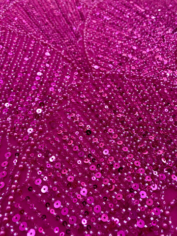 Dantela Couture Fucsia cu Model Geometric, cu Perle, Margele si Paiete