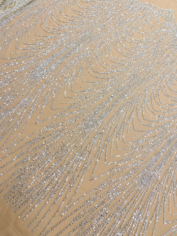 Dantela Couture Argintie pe Tulle Nude cu Model Liniar, cu Margele si Paiete