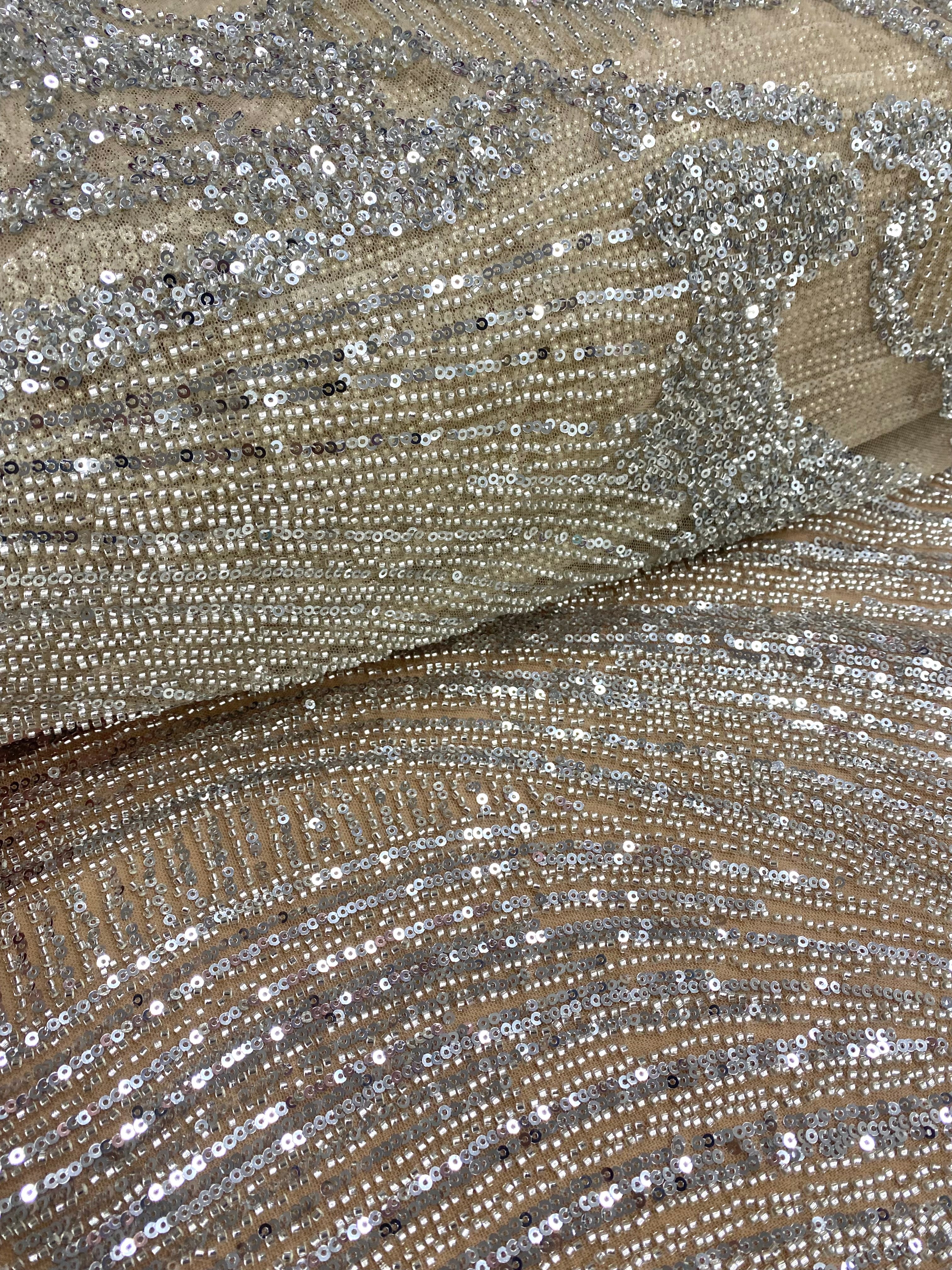 Dantela Couture Argintie pe Tulle Nude cu Model Geometric, cu Margele si Paiete