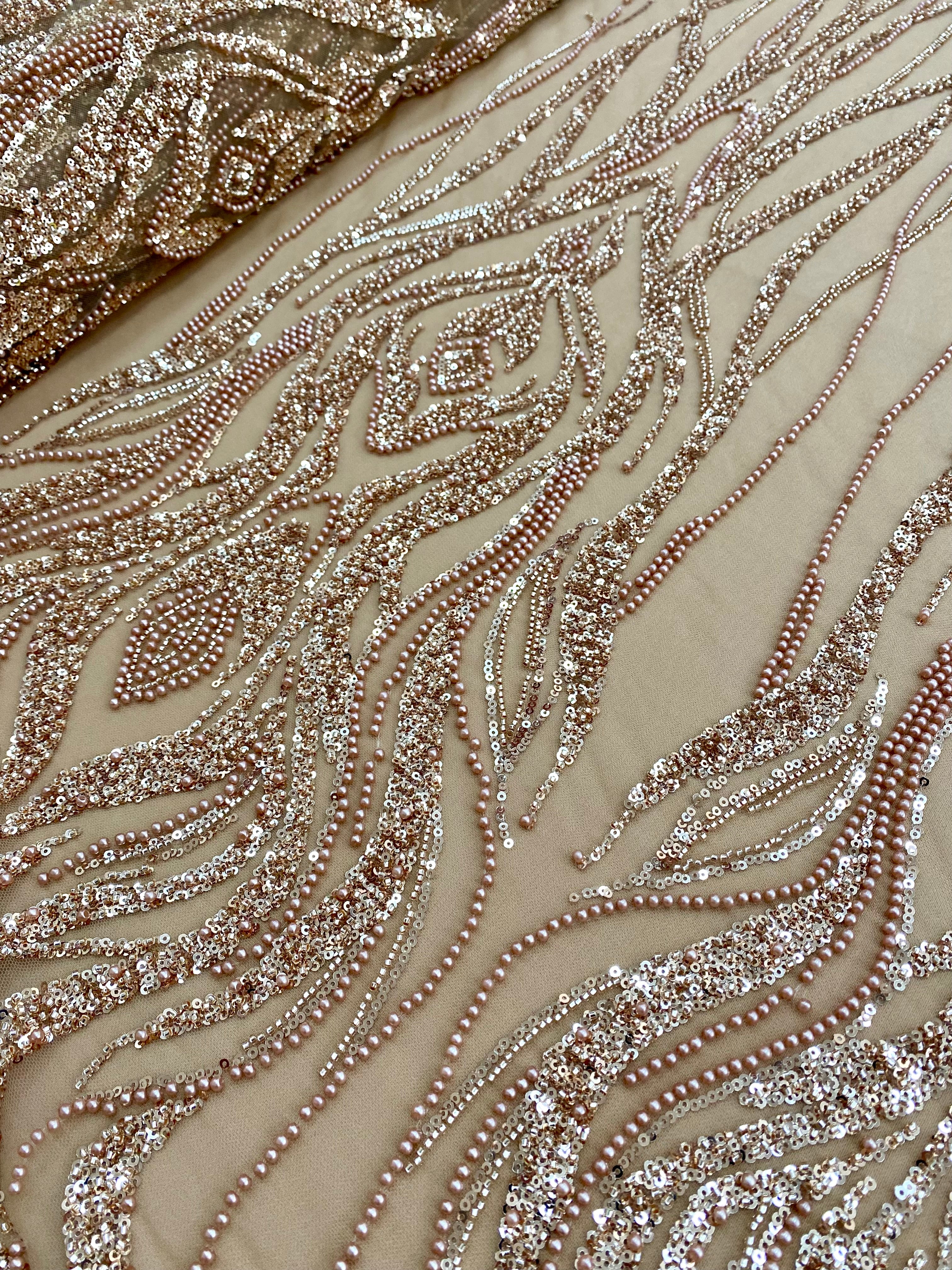 Dantela Couture Auriu Rose cu Model Geometric, cu Perle, Margele si Paiete