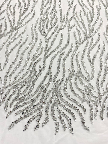 Dantela Couture Argintie pe Tulle Ivory cu Siraguri, cu Margele si Paiete