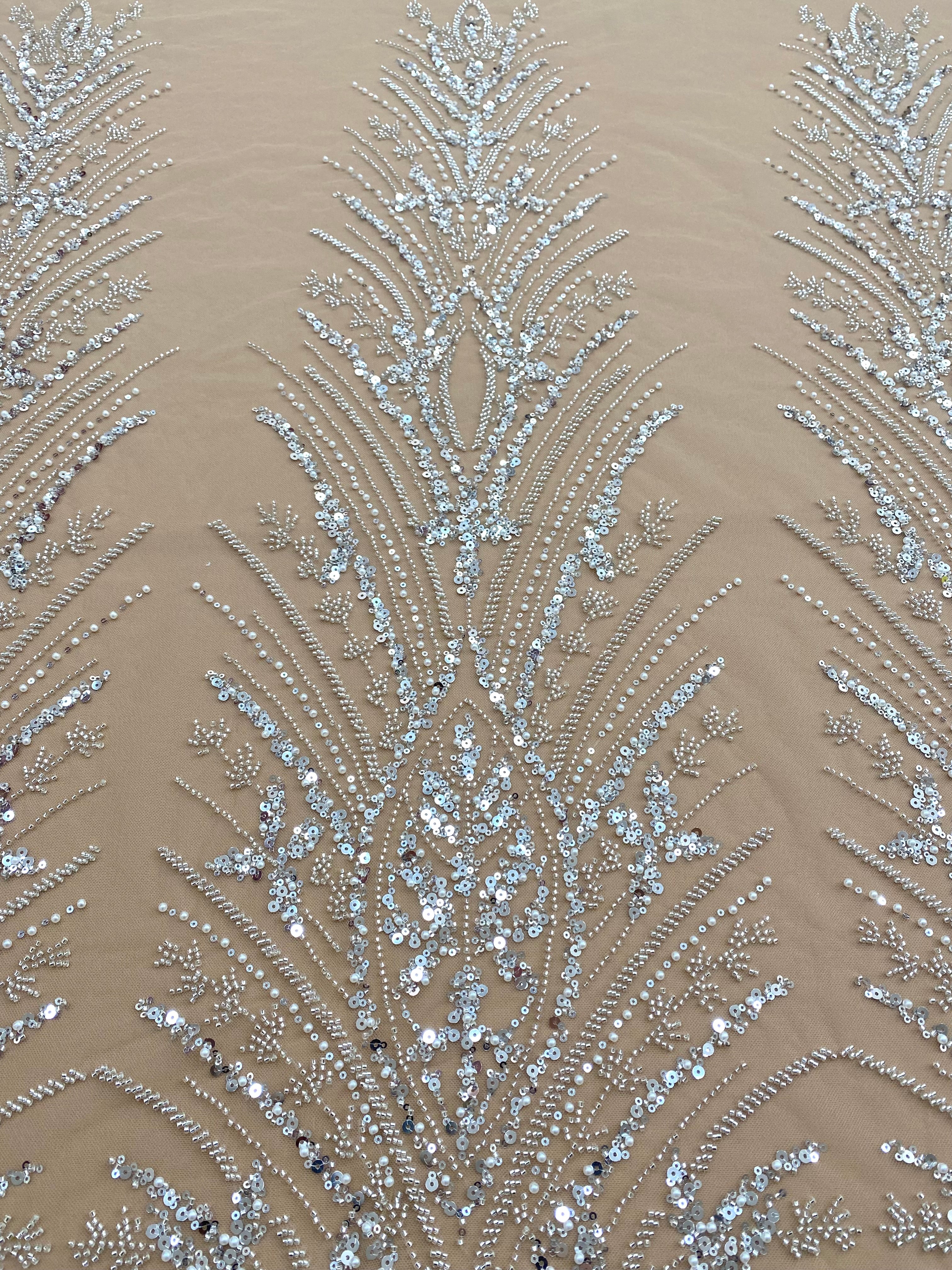 Dantela Couture Argintie cu Tulle Nude cu Panou, cu Perle, Margele si Paiete